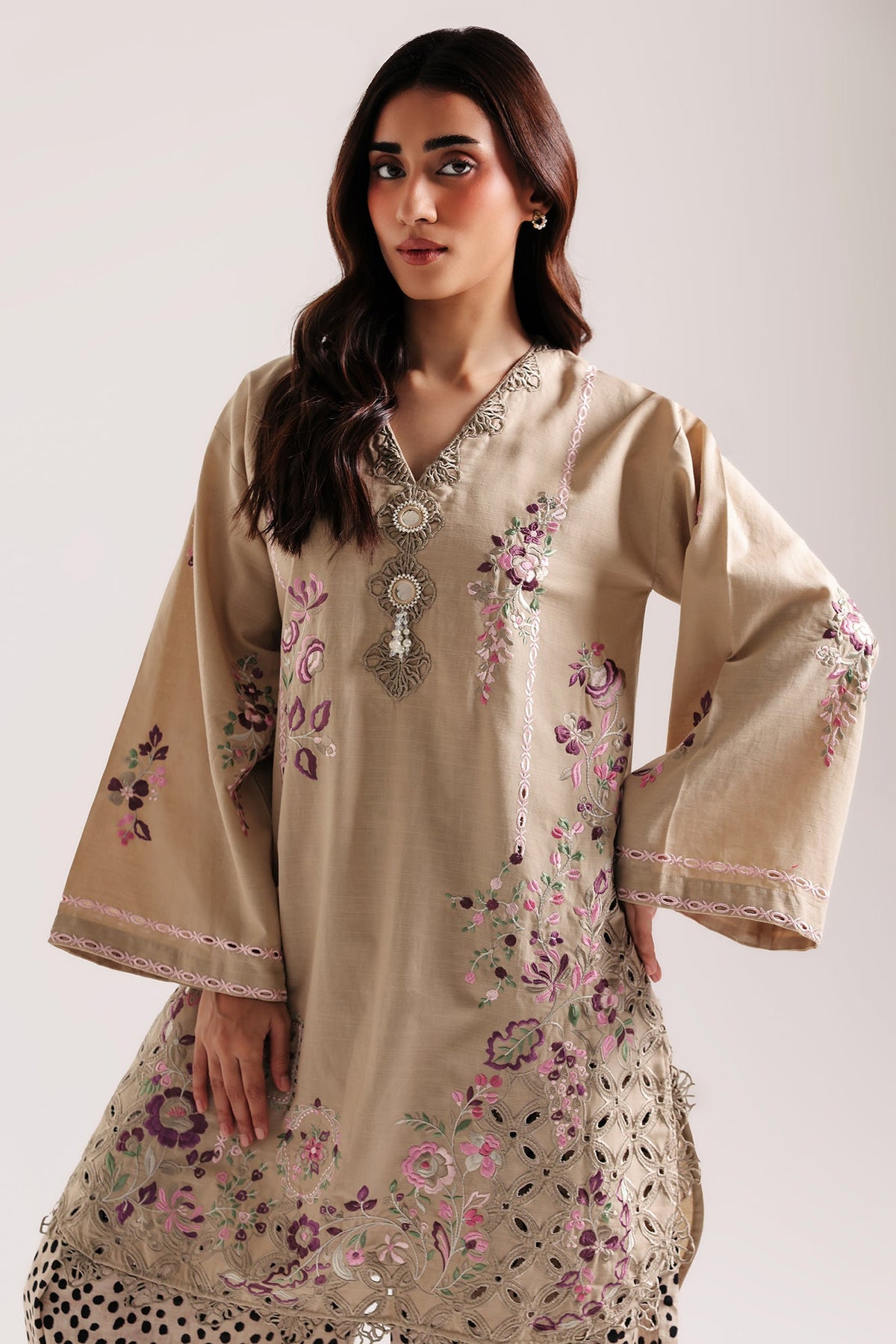 EMBROIDERED SUIT (E4917-103-808)