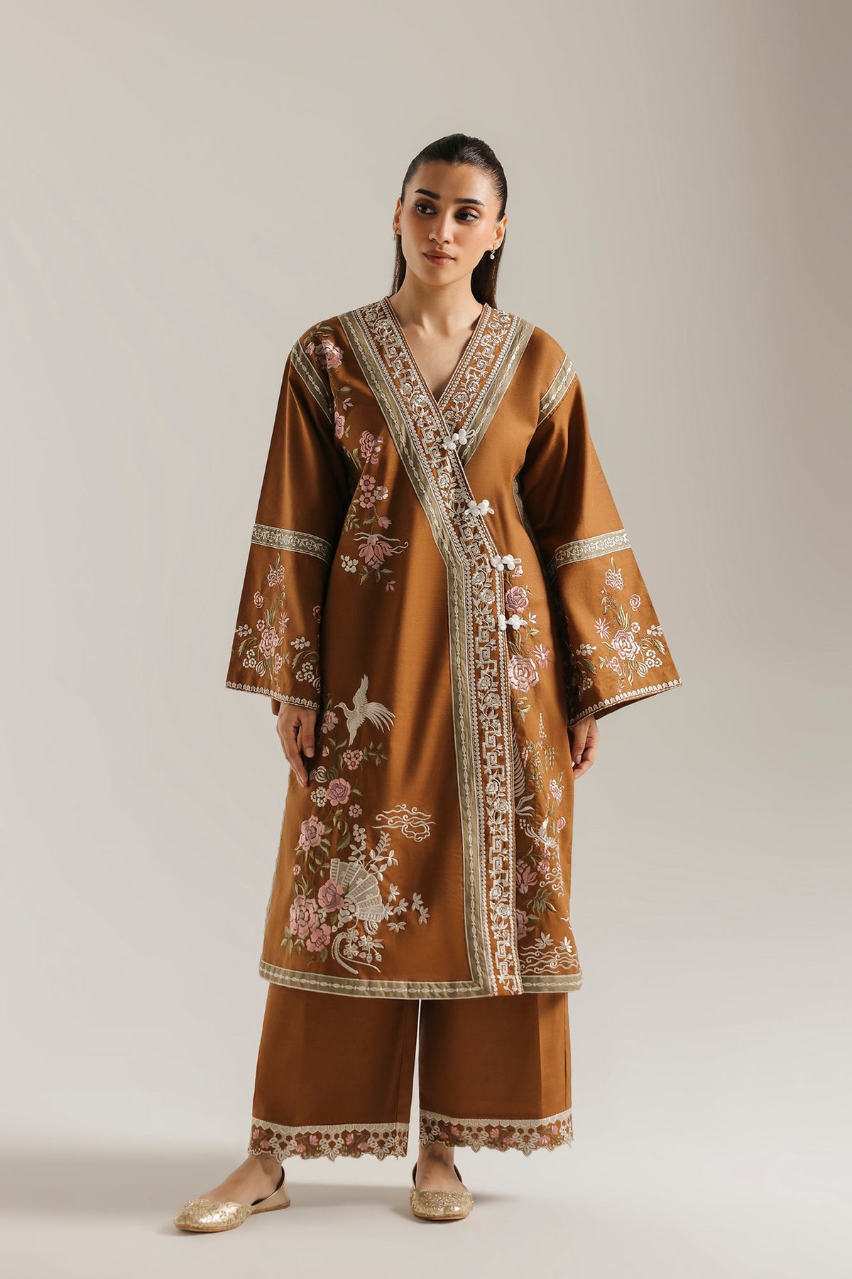 EMBROIDERED SUIT (E4934-103-111)