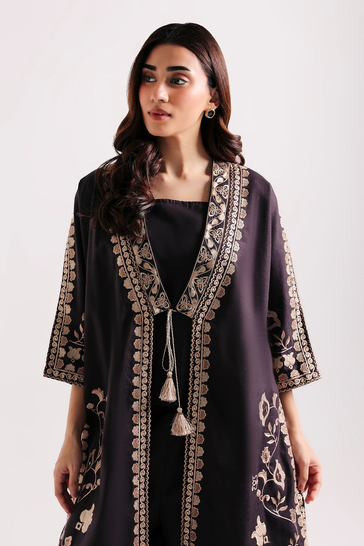 EMBROIDERED SUIT (E4941-103-802)