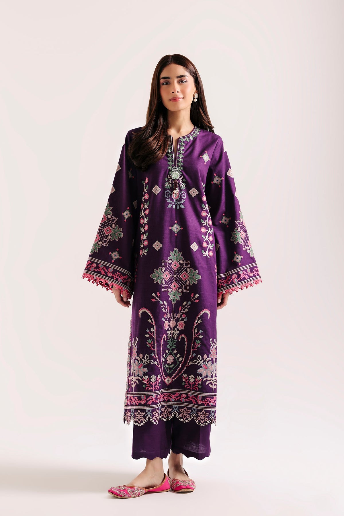 EMBROIDERED SUIT (E4942-103-516)