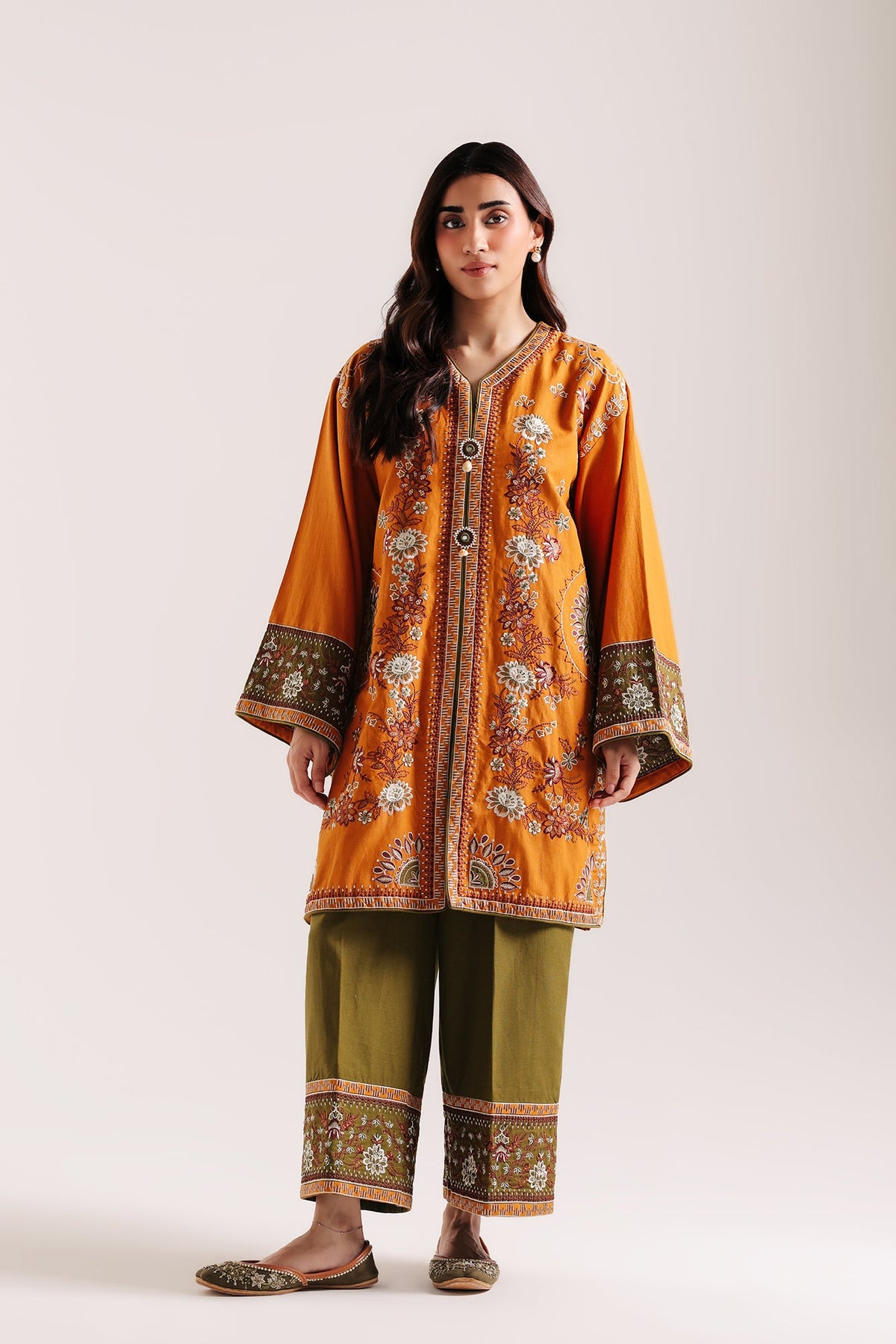 EMBROIDERED SUIT (E4944-103-219)