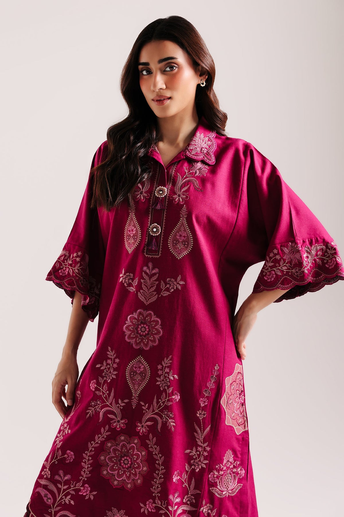 EMBROIDERED SUIT (E4946-103-519)