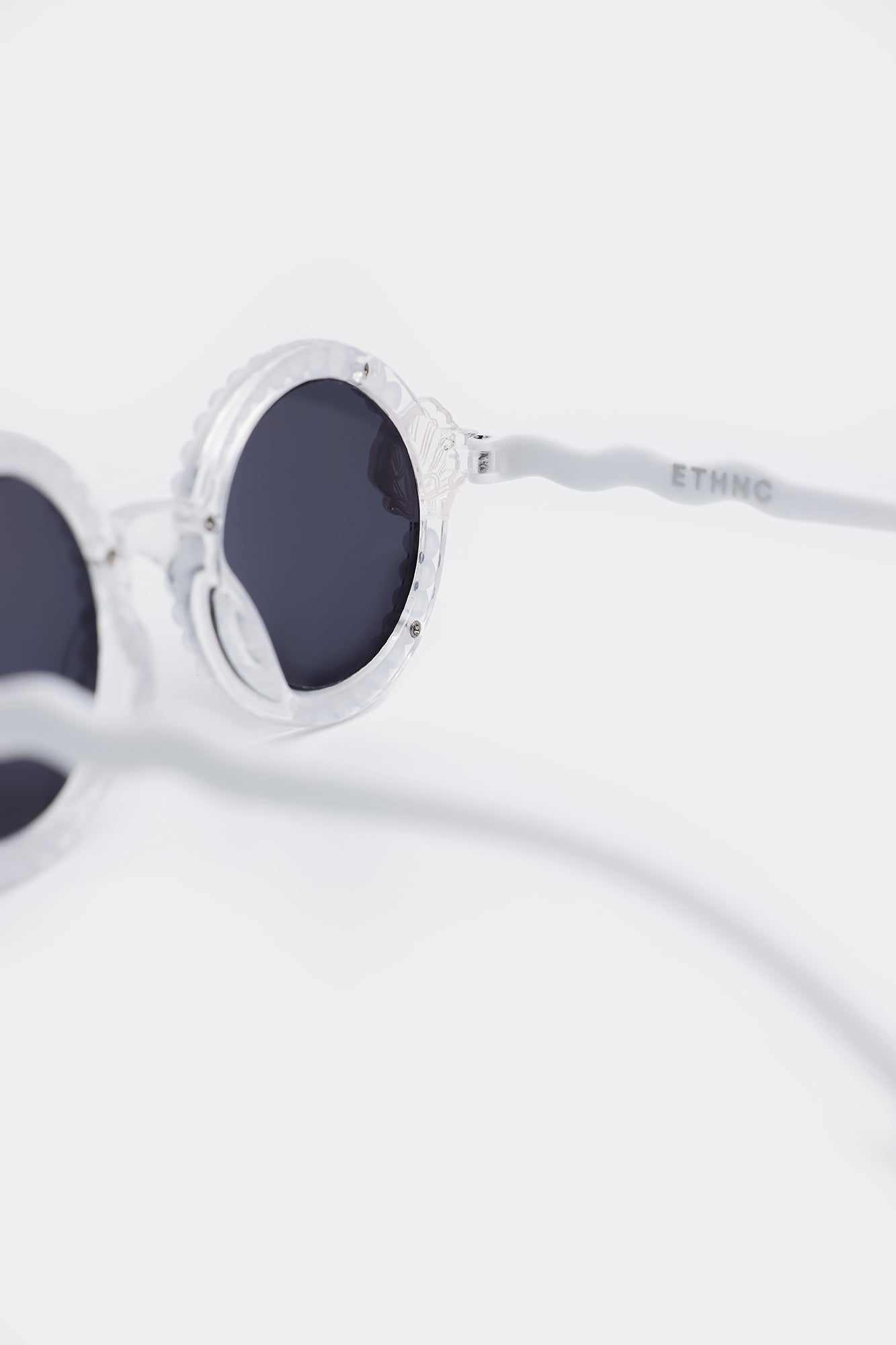 https://cdn.shopify.com/s/files/1/2290/7917/files/E5027-411-001_4.jpg?v=1777455670