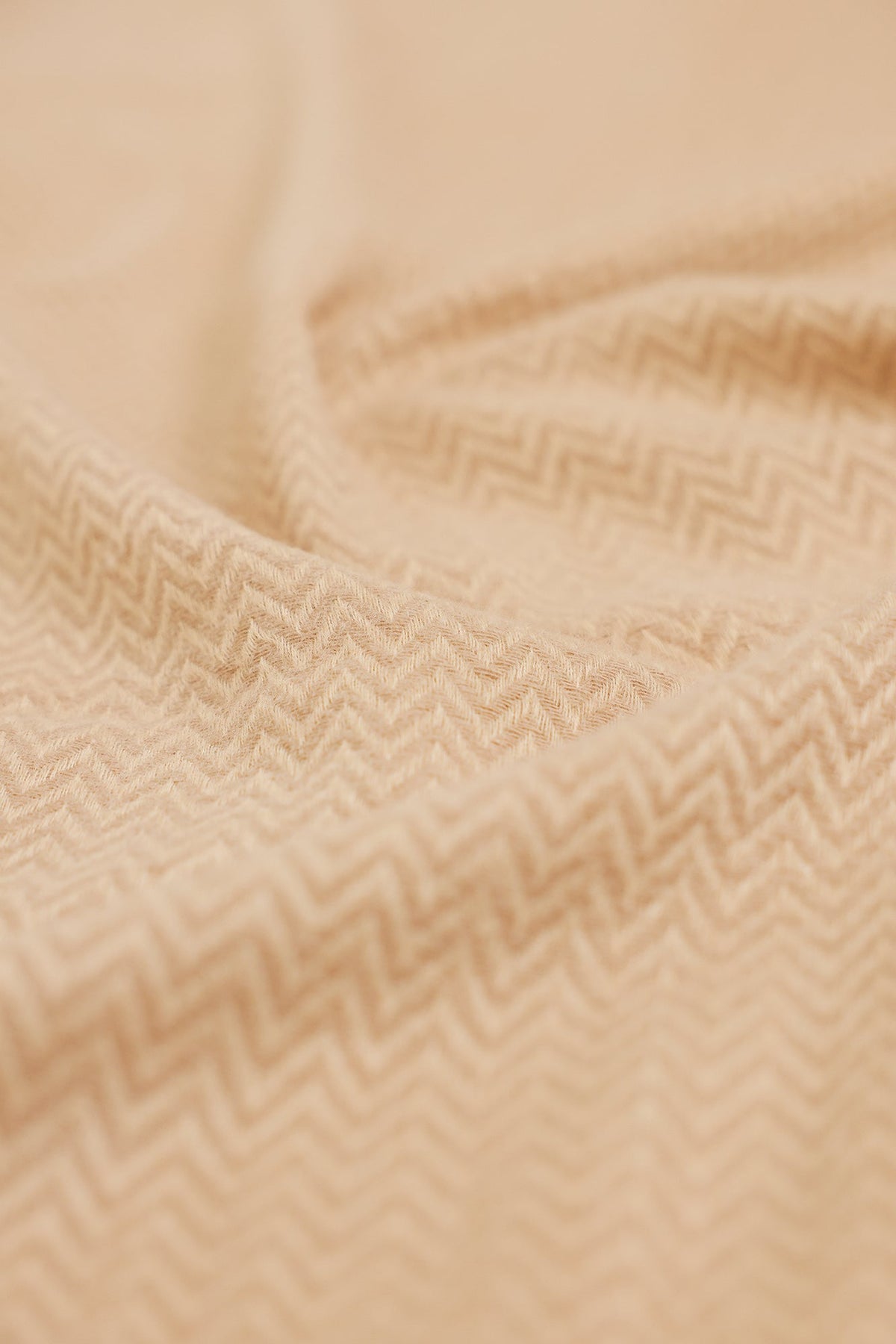 SHAWL (E6905/102/112)