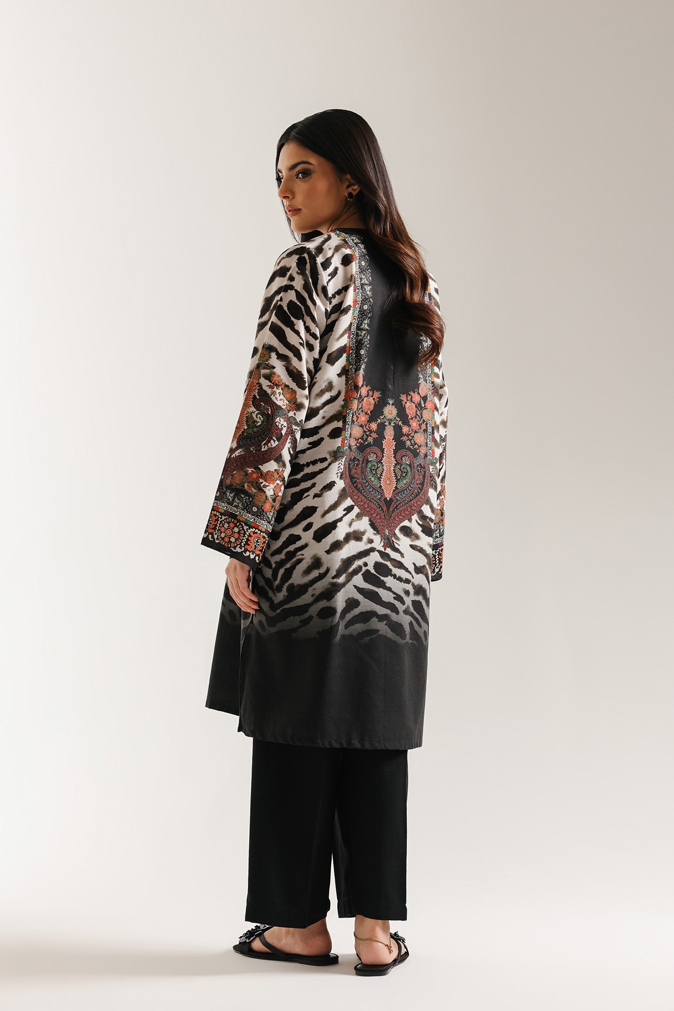 PRINTED SUIT (E7109/102/001)