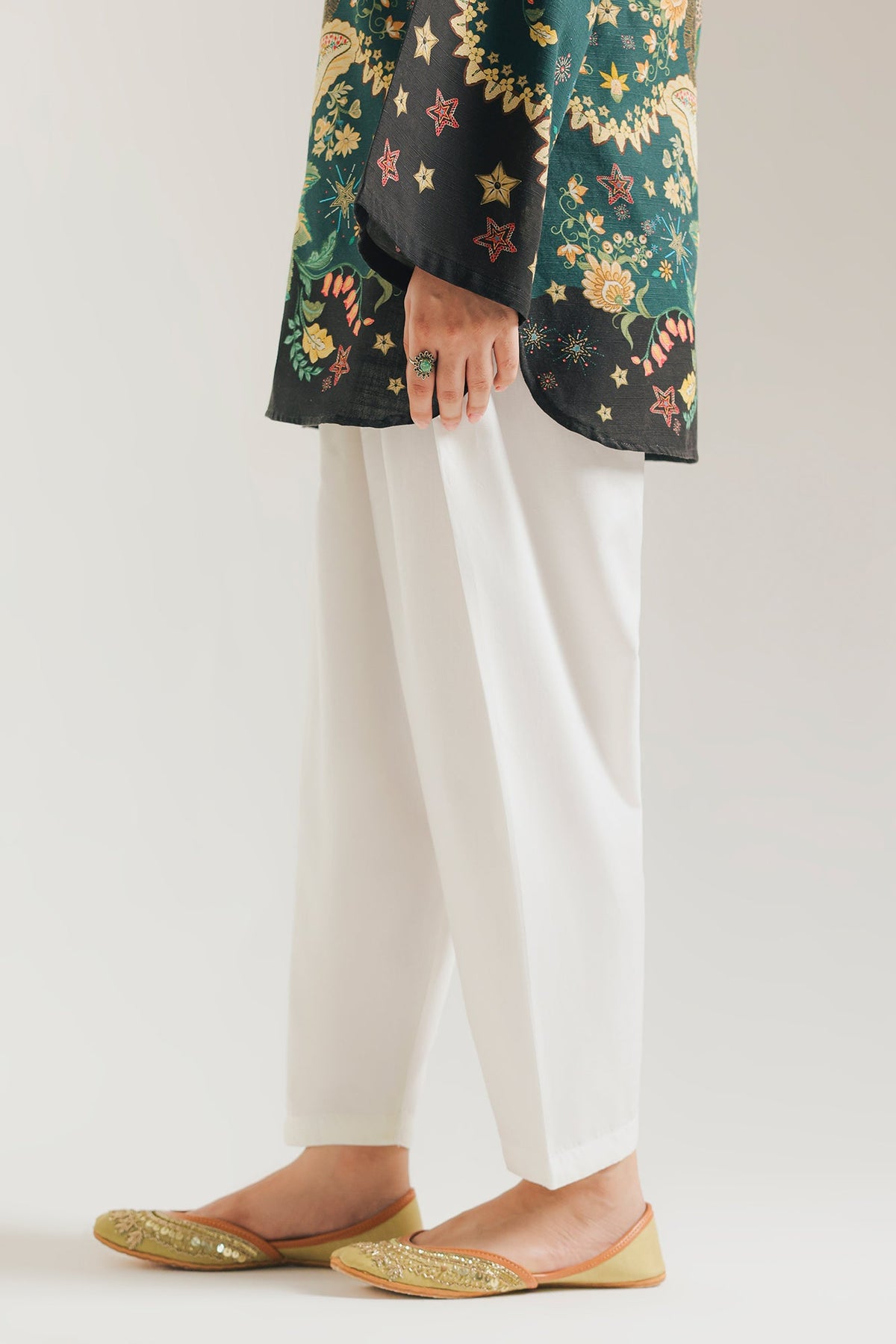 SHALWAR (E7142/102/001)