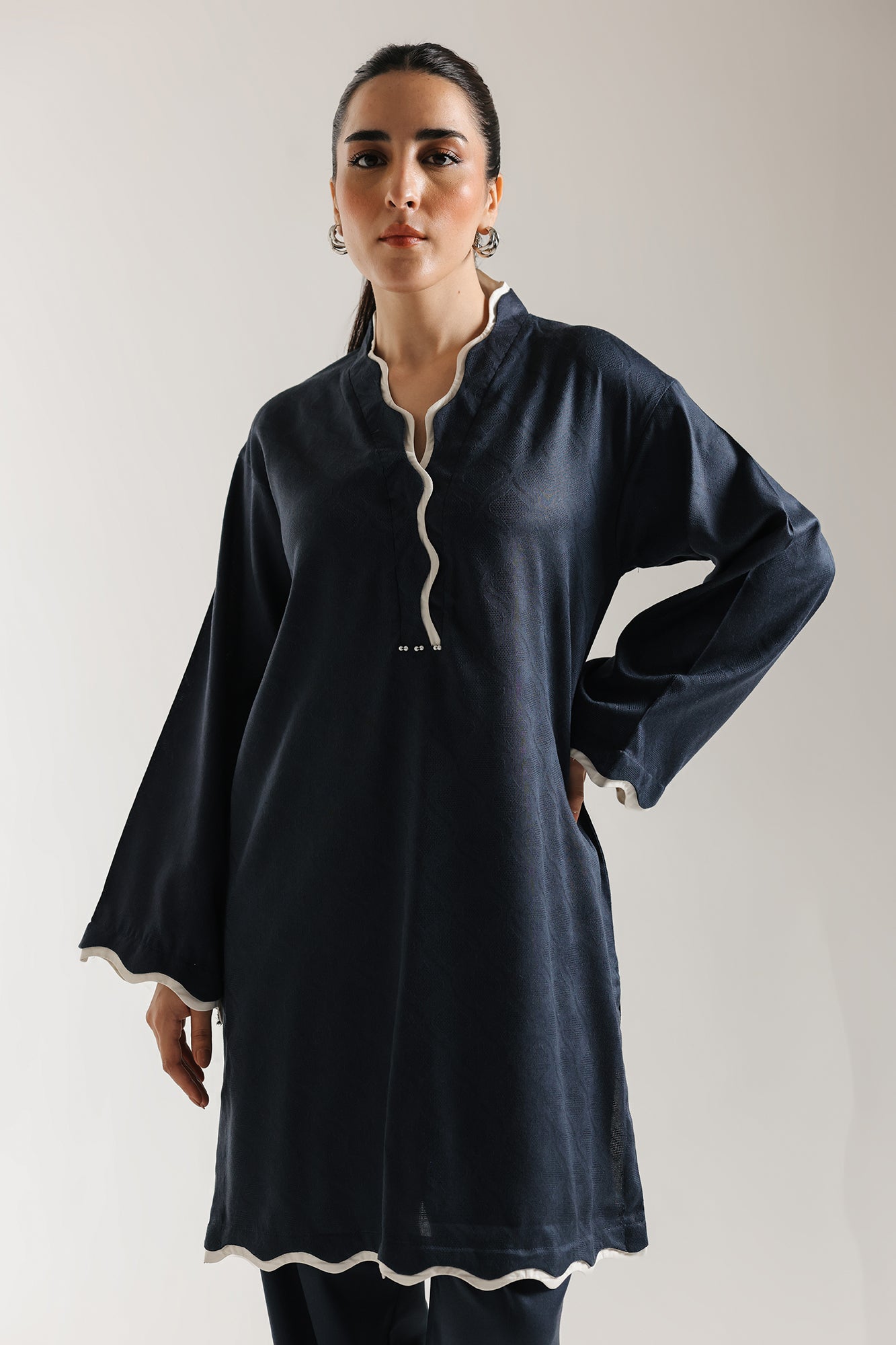 https://cdn.shopify.com/s/files/1/2290/7917/files/E7235-102-619_4.jpg?v=1763379720