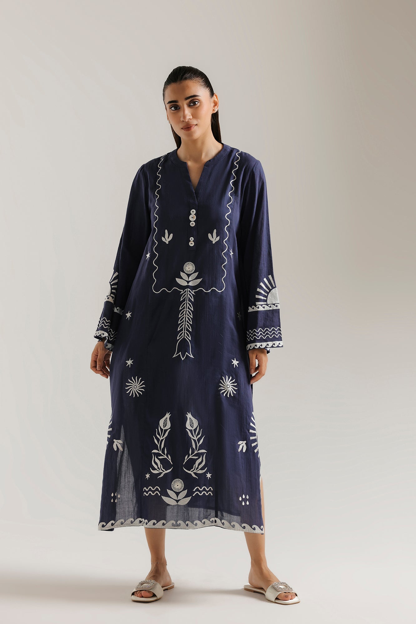 EMBROIDERED SHIRT (E7537/102/620)