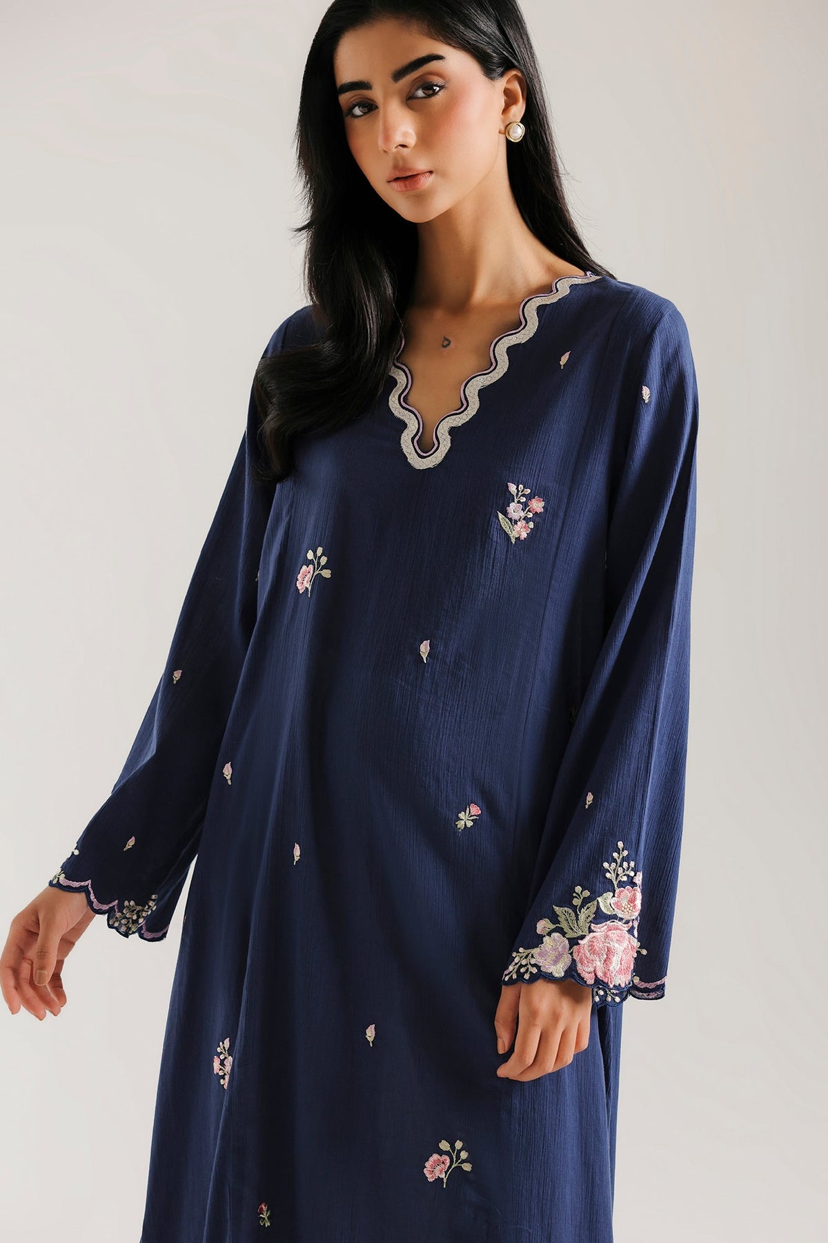 EMBROIDERED DRESS (E7539/102/619)
