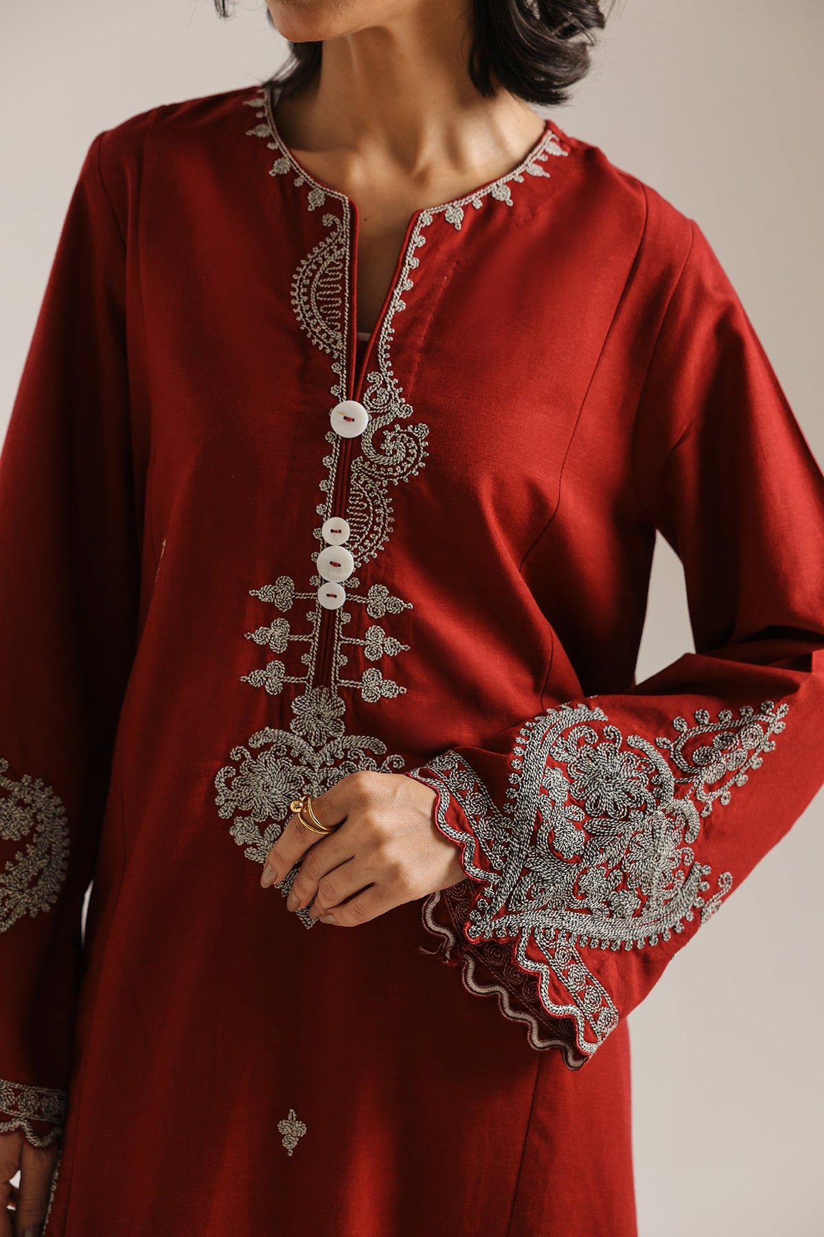 EMBROIDERED KAFTAN (E7541/102/403)