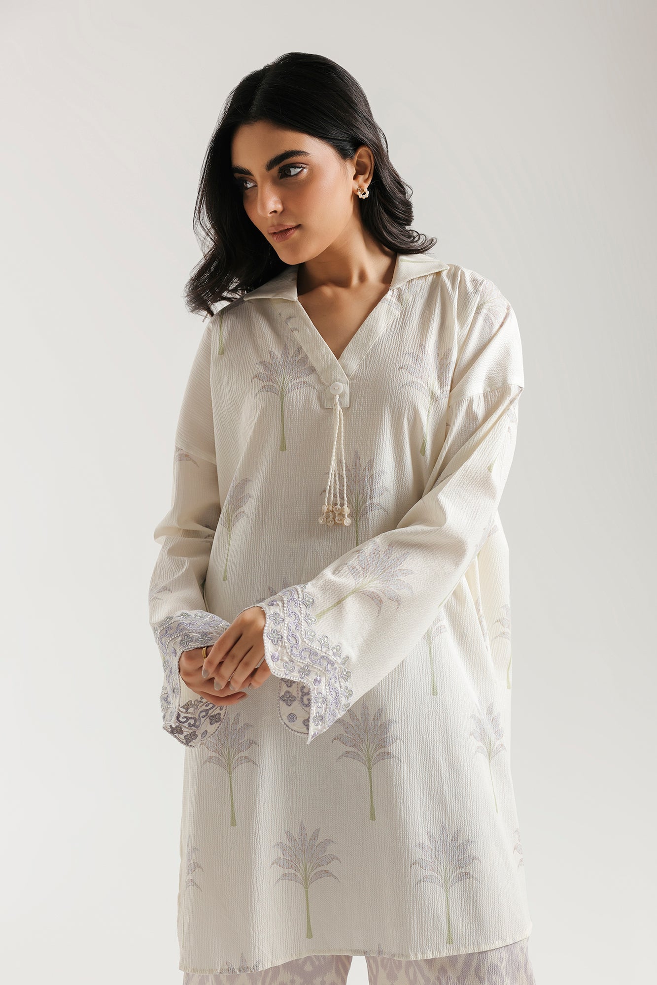 EMBROIDERED SUIT (E7549/102/004)