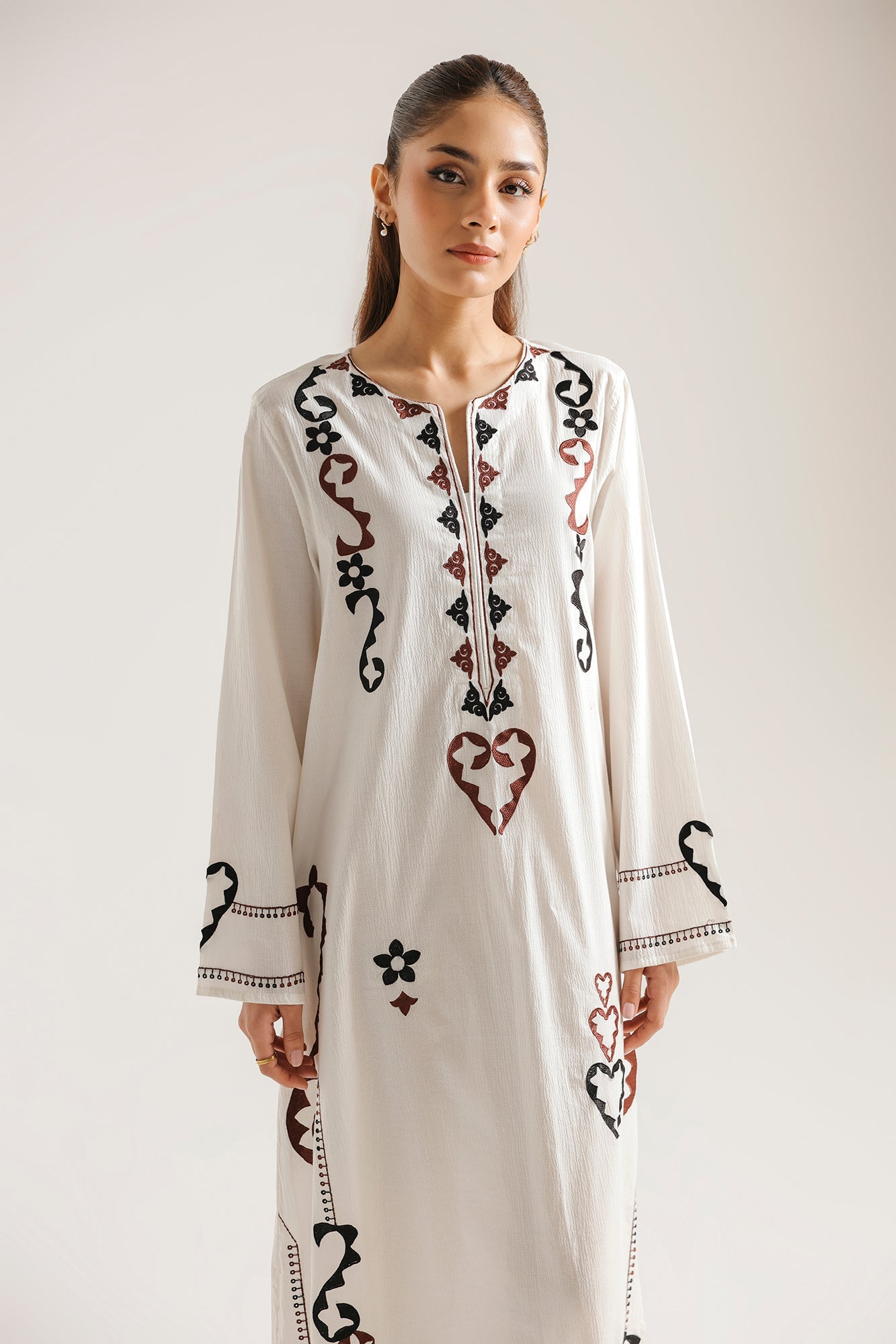 EMBROIDERED SHIRT (E7551/102/001)
