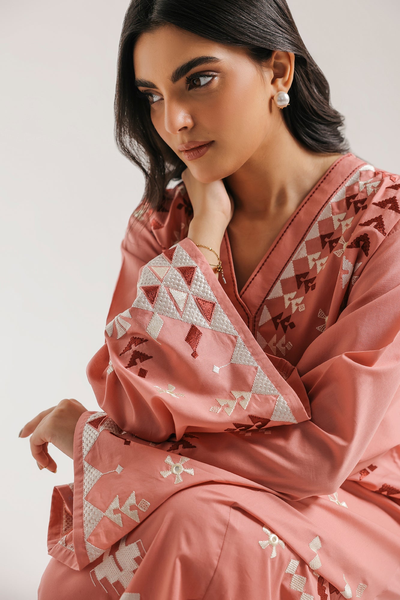 EMBROIDERED DRESS (E7567/102/422)