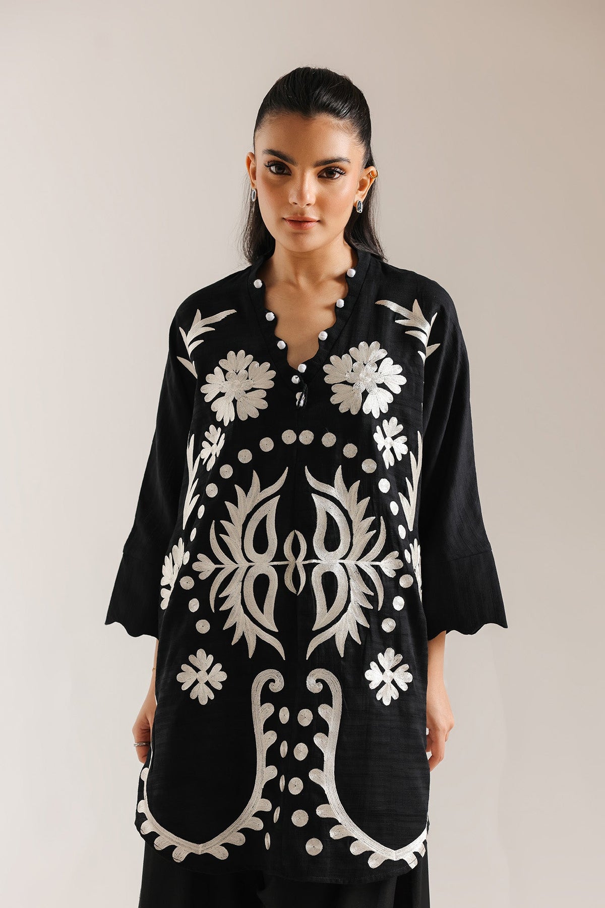 EMBROIDERED SHIRT (E7572/102/901)
