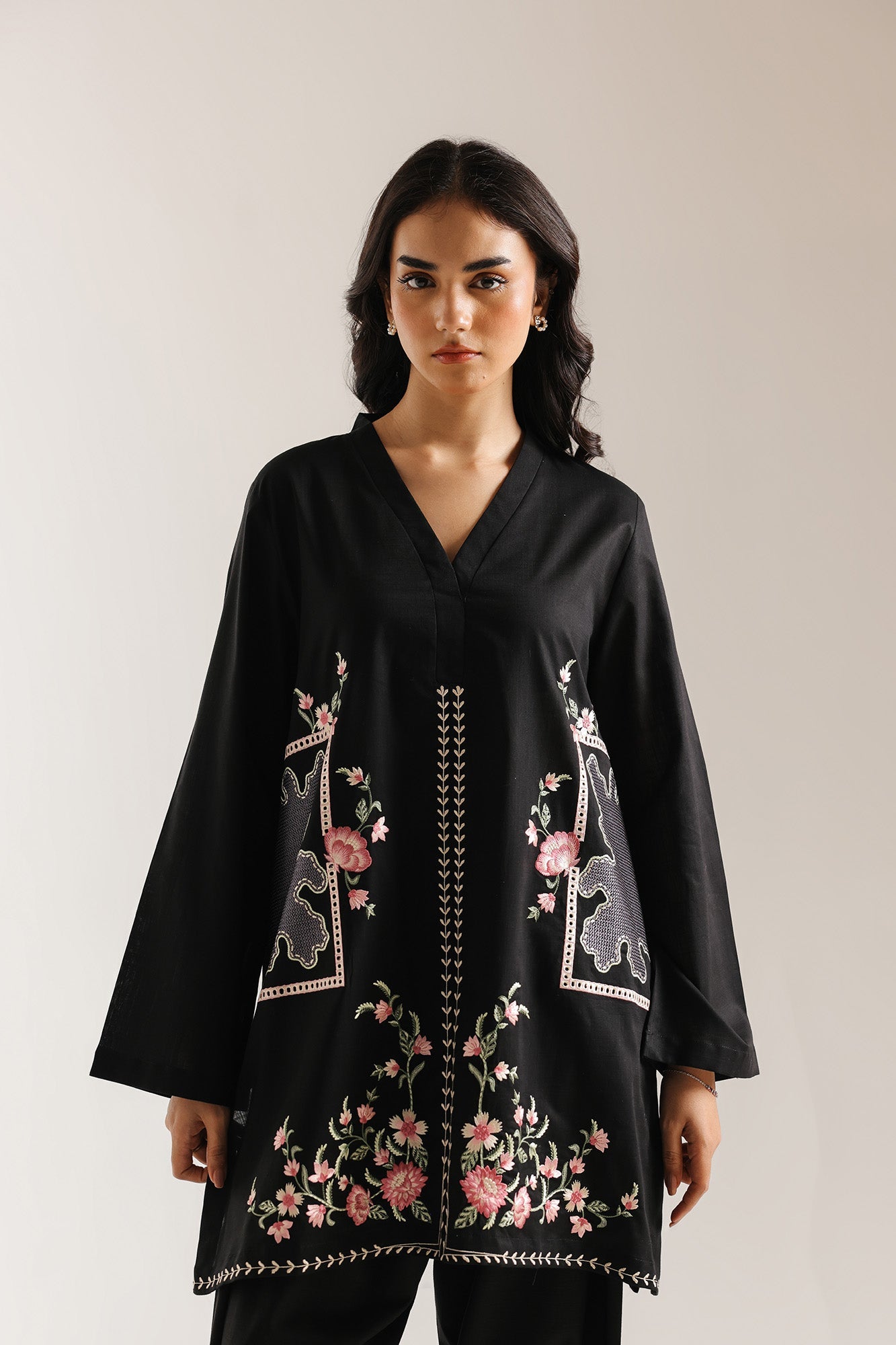 https://cdn.shopify.com/s/files/1/2290/7917/files/E7577-102-901_4.jpg?v=1767937055