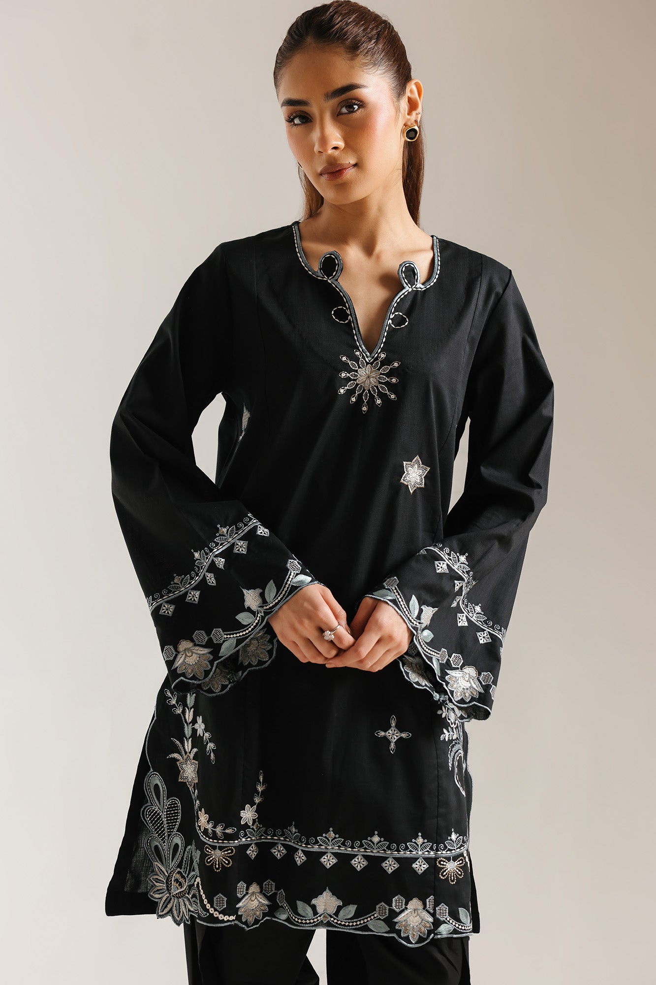 EMBROIDERED SHIRT (E7582/102/902)