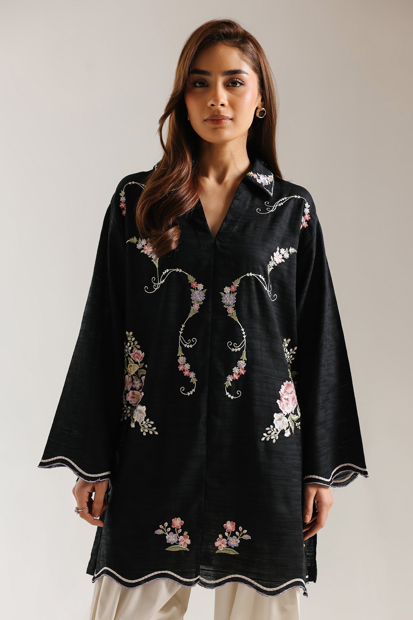 Embroidered Shirt (E7587/102/902)