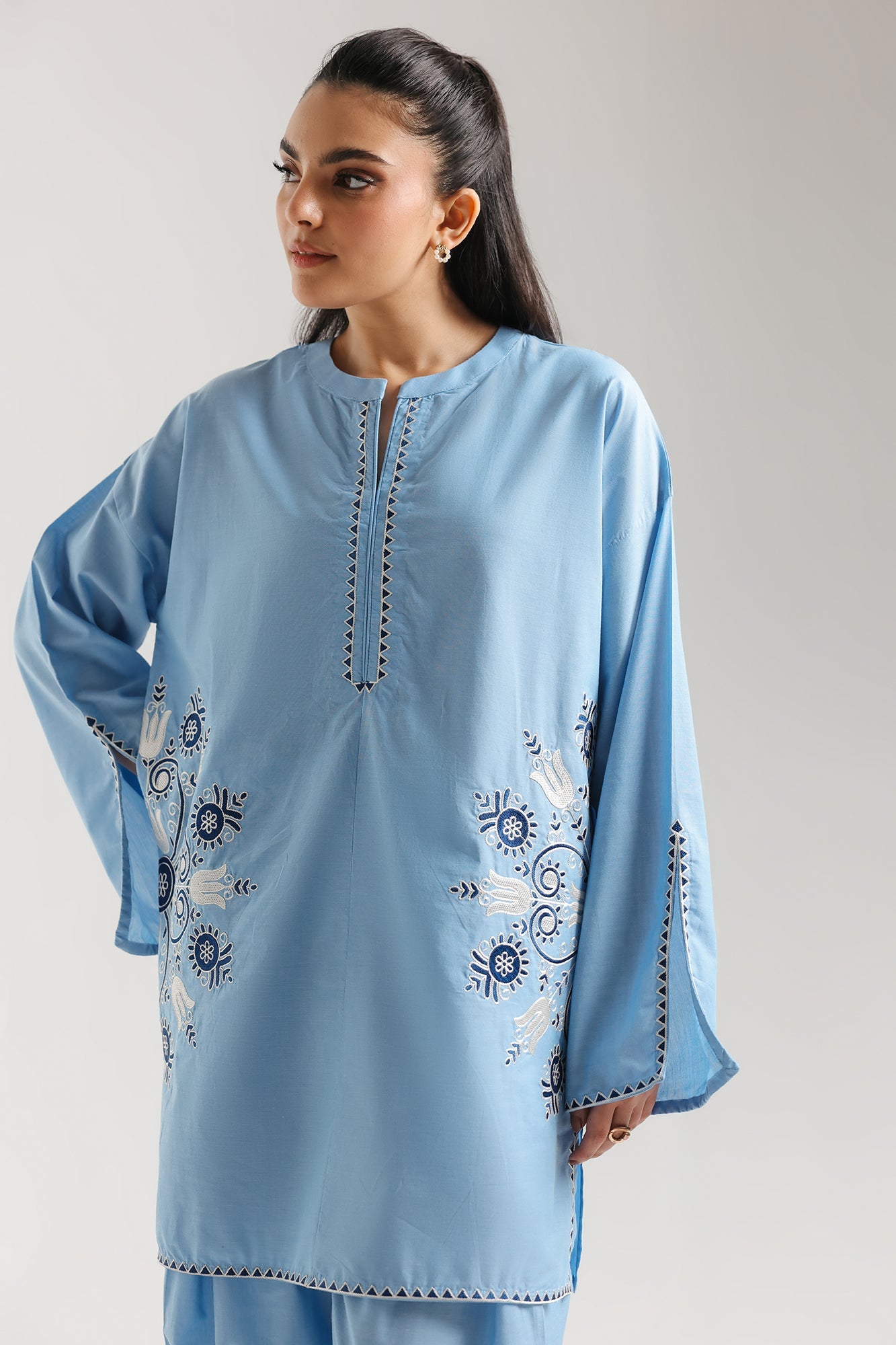 https://cdn.shopify.com/s/files/1/2290/7917/files/E7610-102-630_4.jpg?v=1772512742
