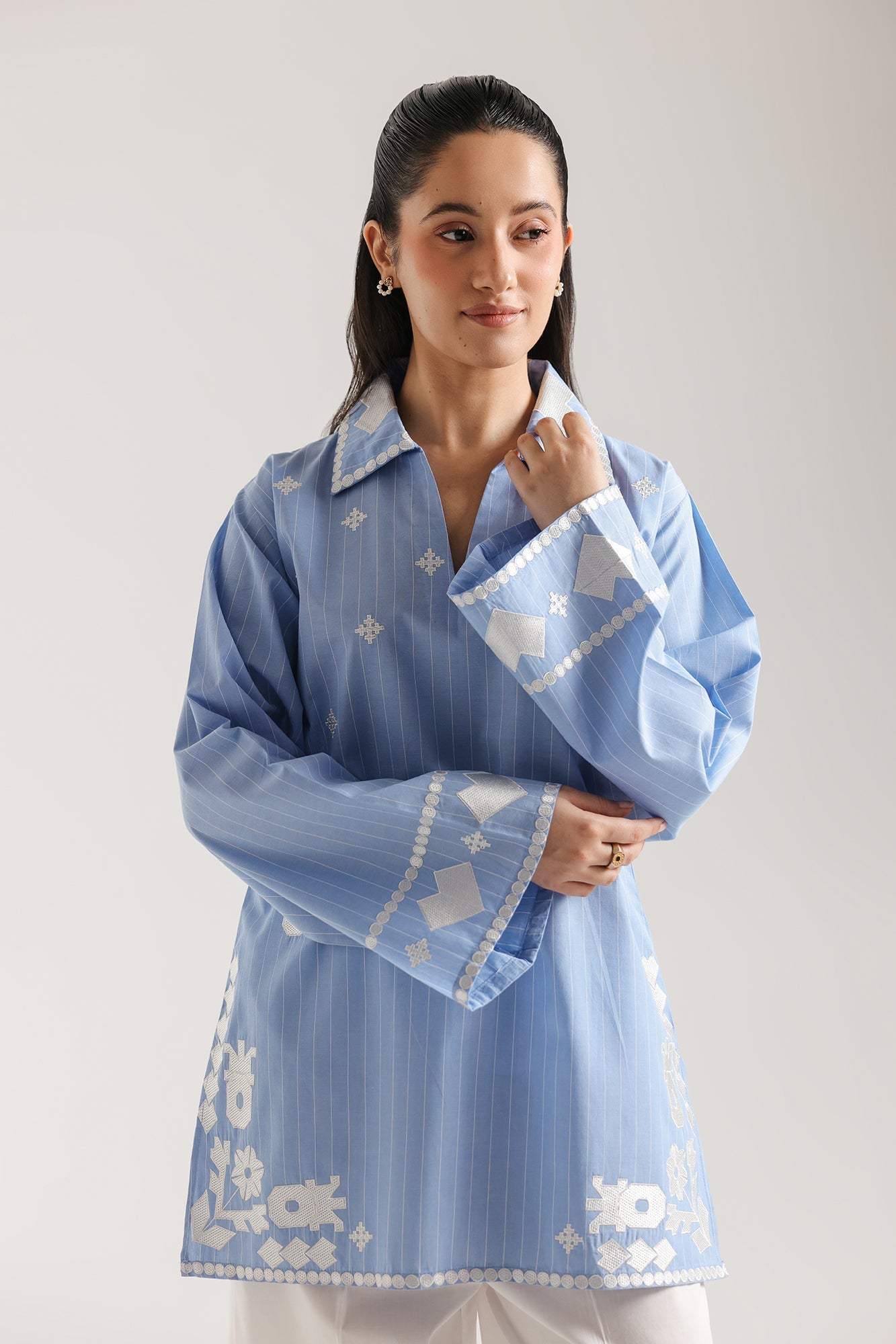 https://cdn.shopify.com/s/files/1/2290/7917/files/E7612-102-616_4.jpg?v=1773204639