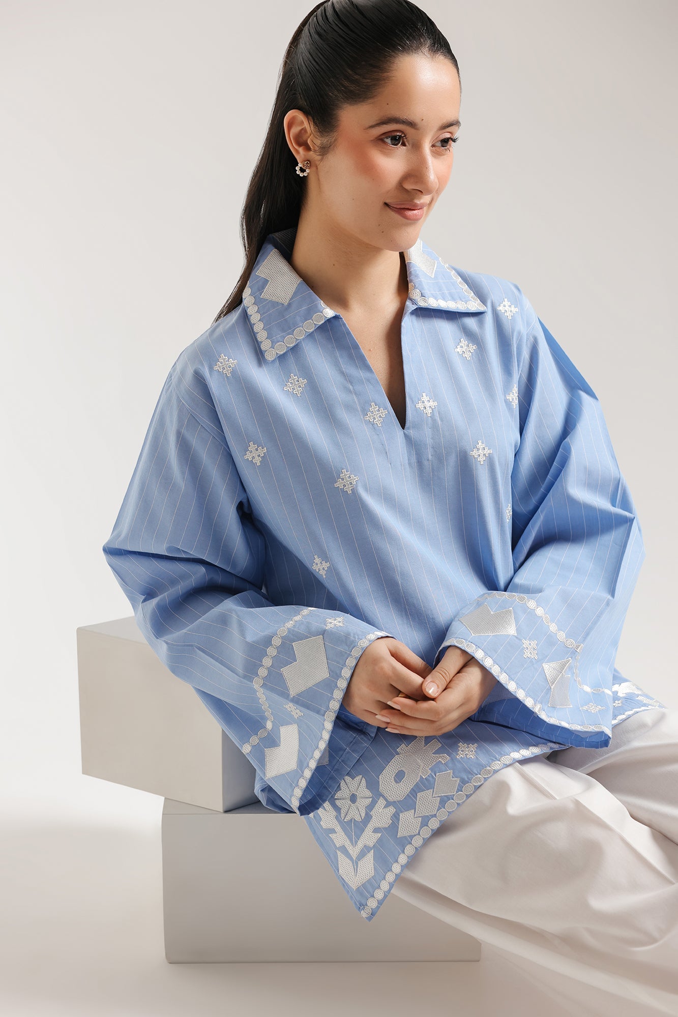 https://cdn.shopify.com/s/files/1/2290/7917/files/E7612-102-616_6.jpg?v=1773204639