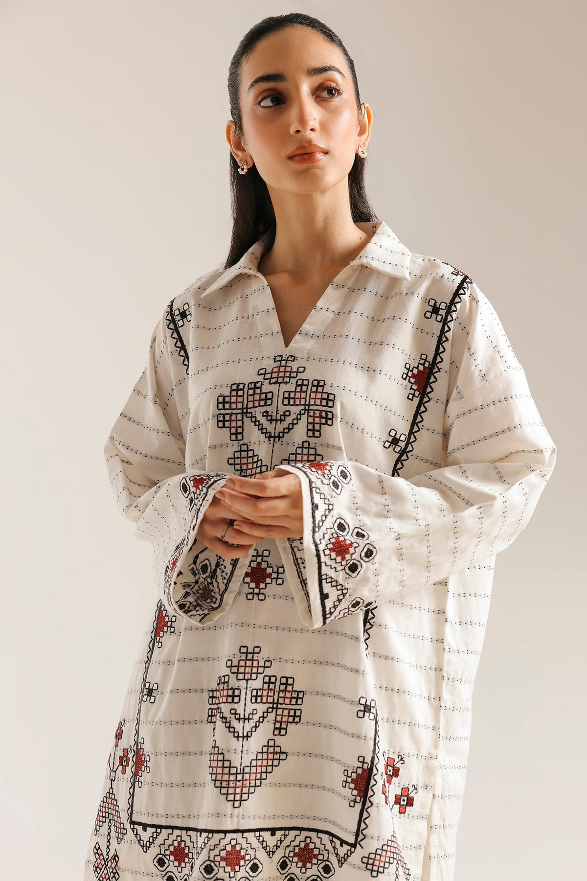 EMBROIDERED SHIRT (E7628/102/003)