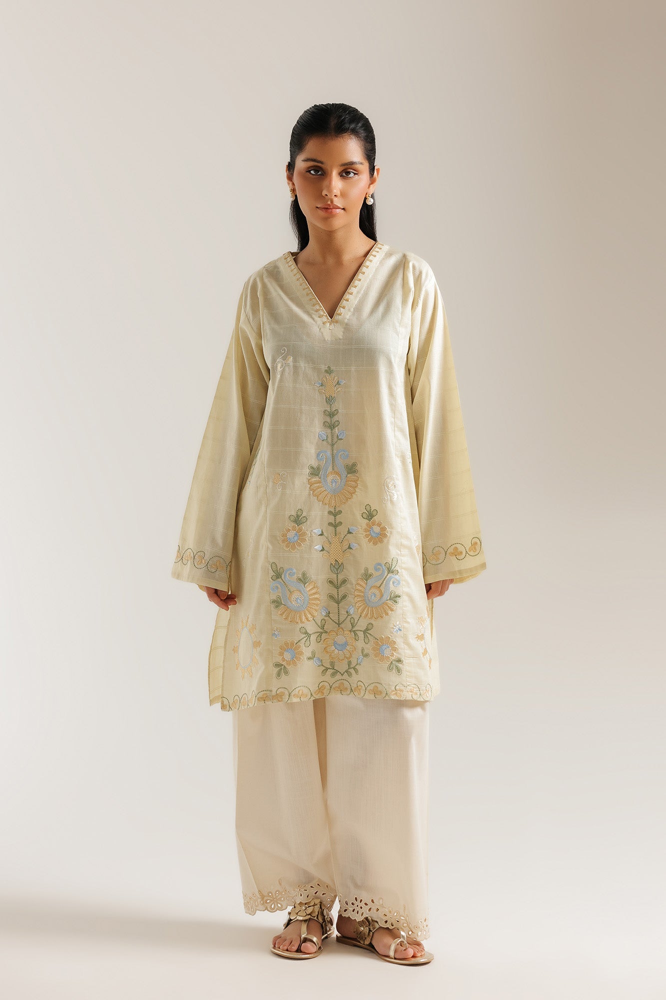 EMBROIDERED SHIRT (E7633/102/110)