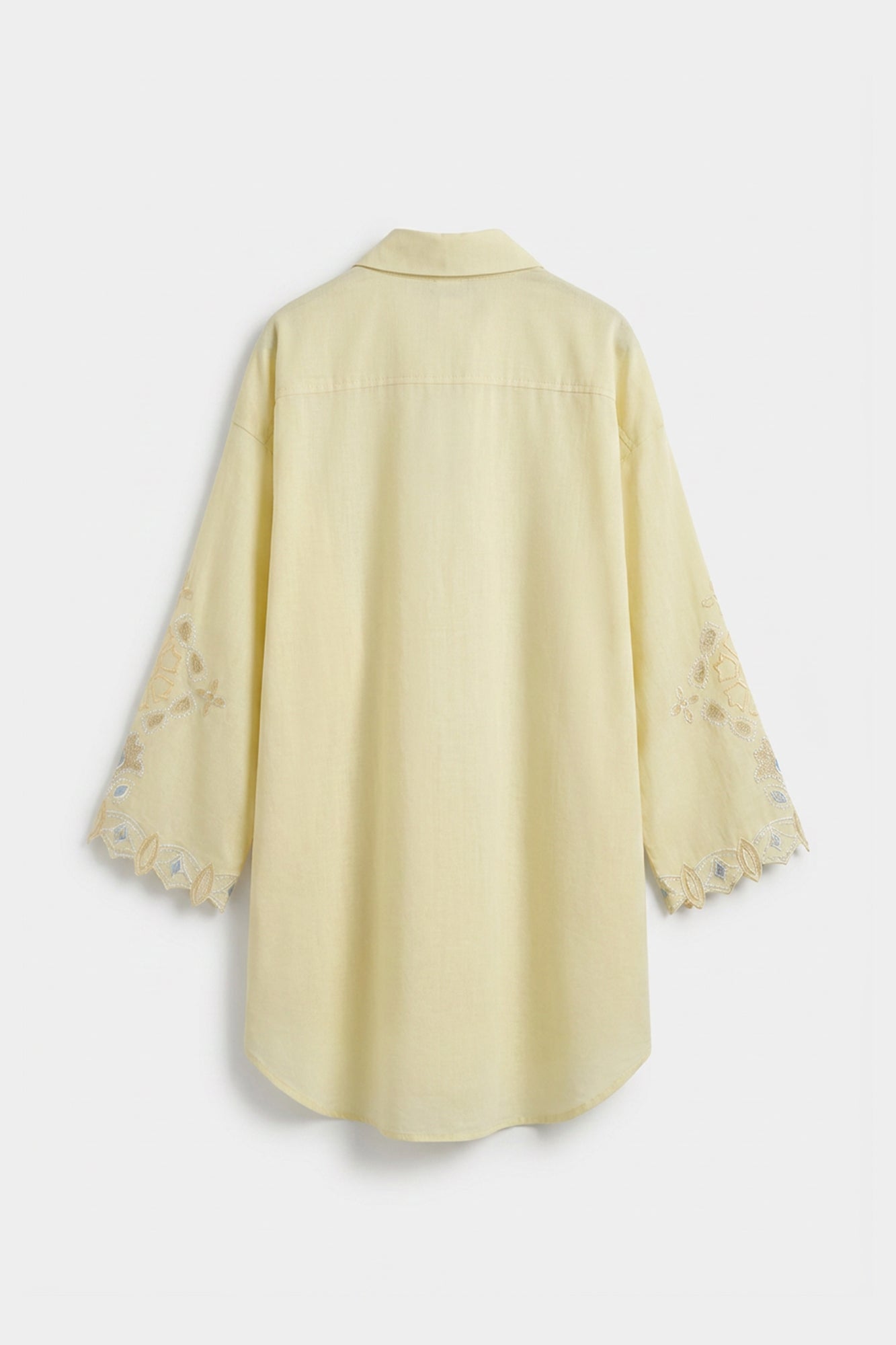 EMBROIDERED SUIT (E7638/102/110)