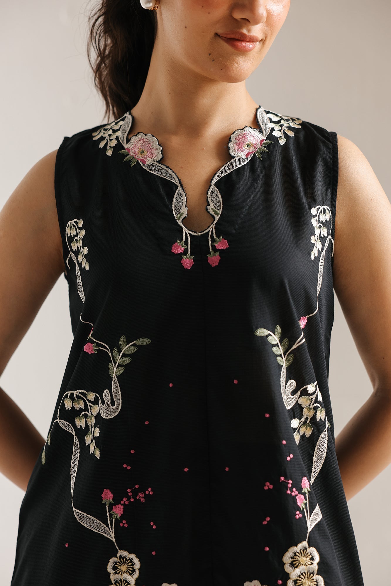 Embroidered Suit (E7684/102/902)
