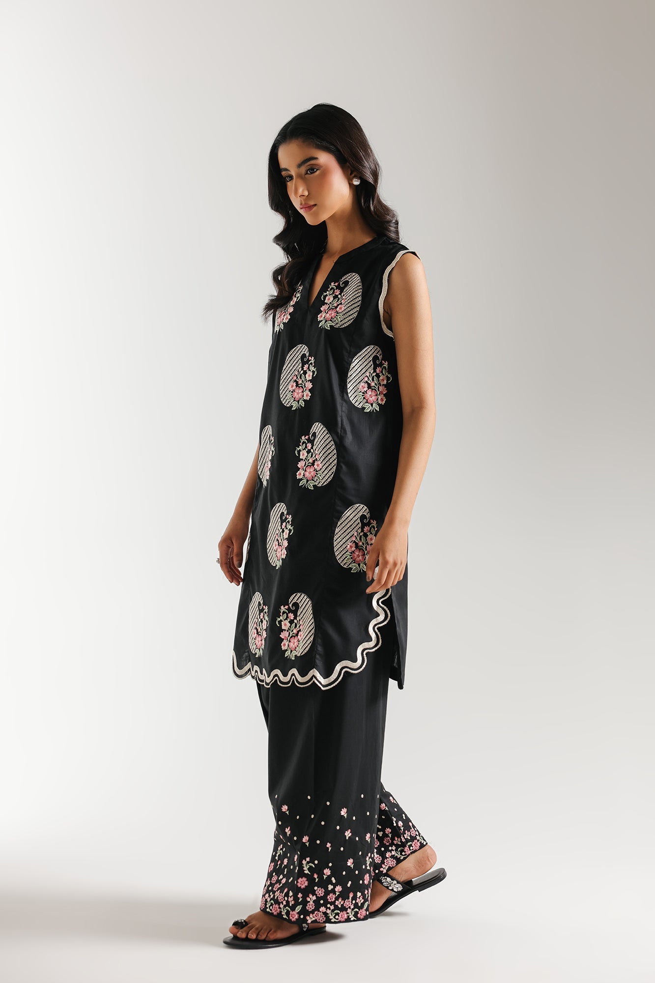 https://cdn.shopify.com/s/files/1/2290/7917/files/E7706-102-902_2.jpg?v=1768807885