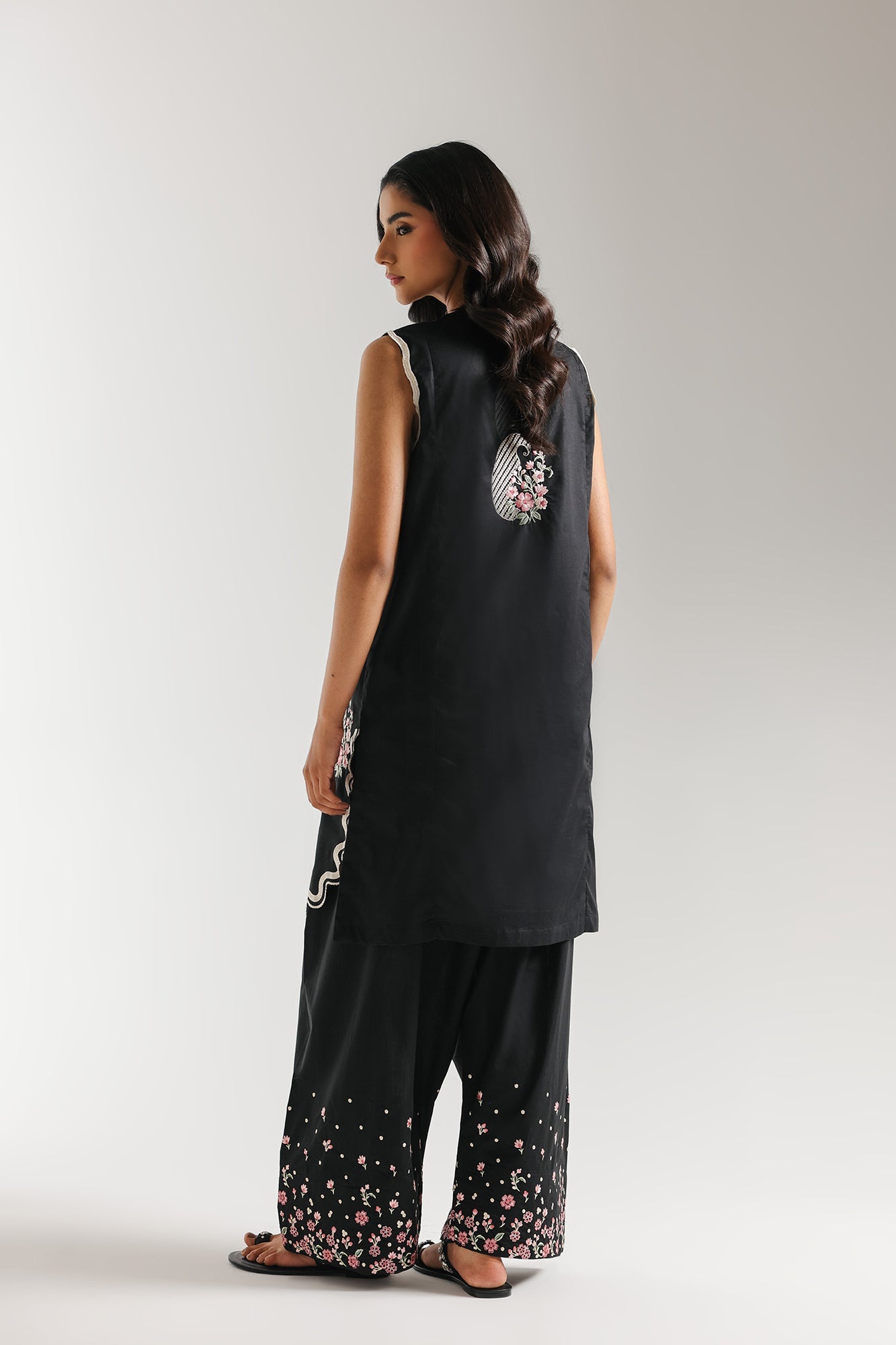 https://cdn.shopify.com/s/files/1/2290/7917/files/E7706-102-902_3.jpg?v=1768807885