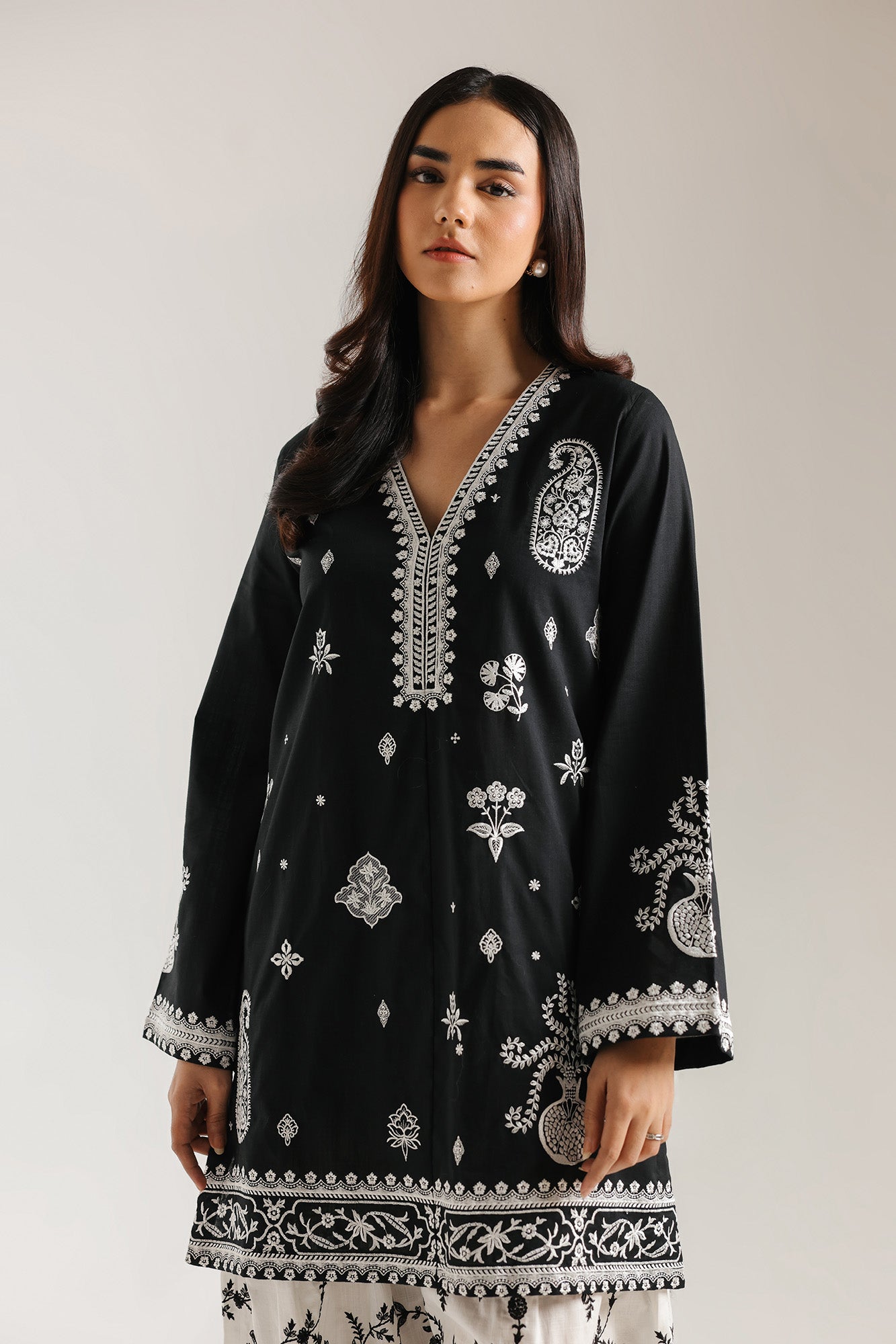 https://cdn.shopify.com/s/files/1/2290/7917/files/E7709-102-902_4.jpg?v=1768286038