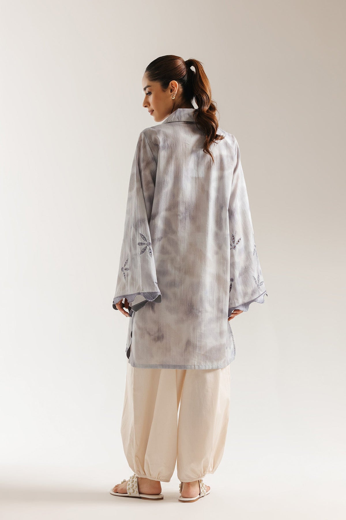 EMBROIDERED SHIRT (E7735/102/515)