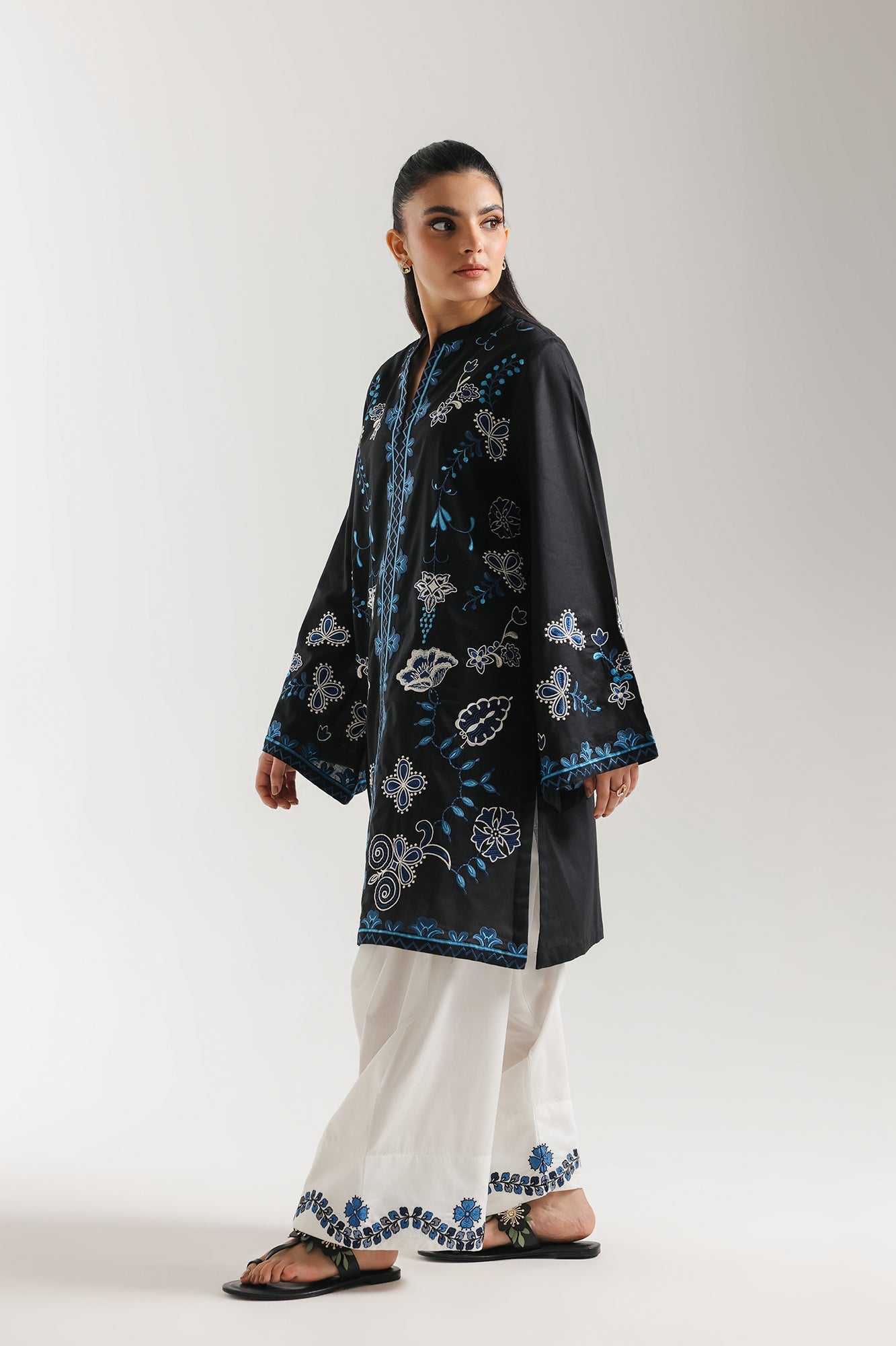 https://cdn.shopify.com/s/files/1/2290/7917/files/E7752-102-902_2.jpg?v=1772513216