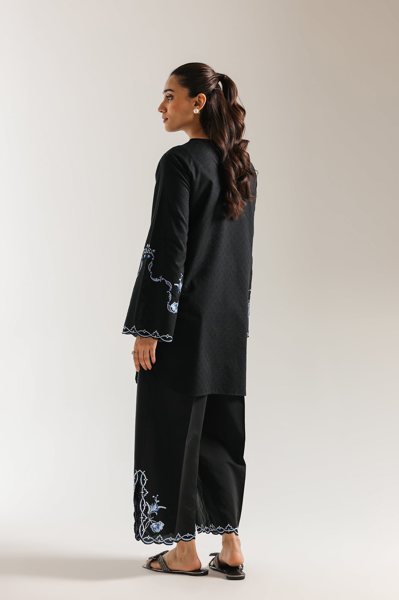 https://cdn.shopify.com/s/files/1/2290/7917/files/E7761-102-902_3.jpg?v=1769578376