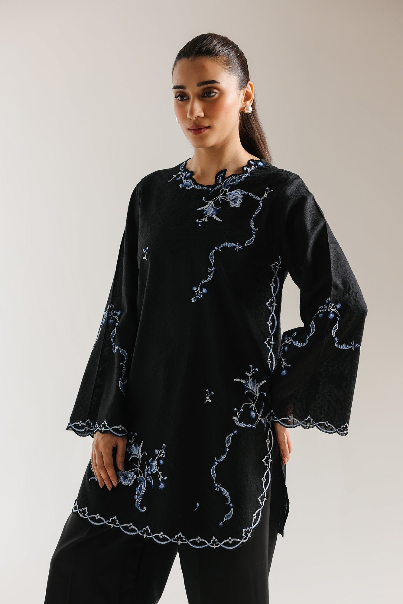 https://cdn.shopify.com/s/files/1/2290/7917/files/E7761-102-902_4.jpg?v=1769578376