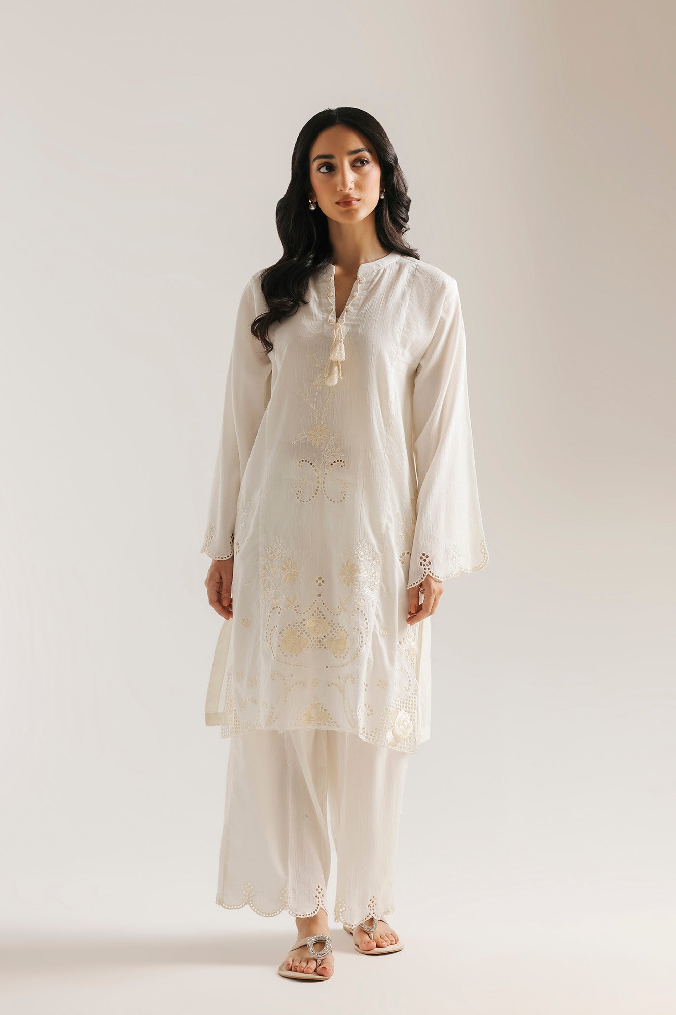 EMBROIDERED SUIT (E7773/102/002)