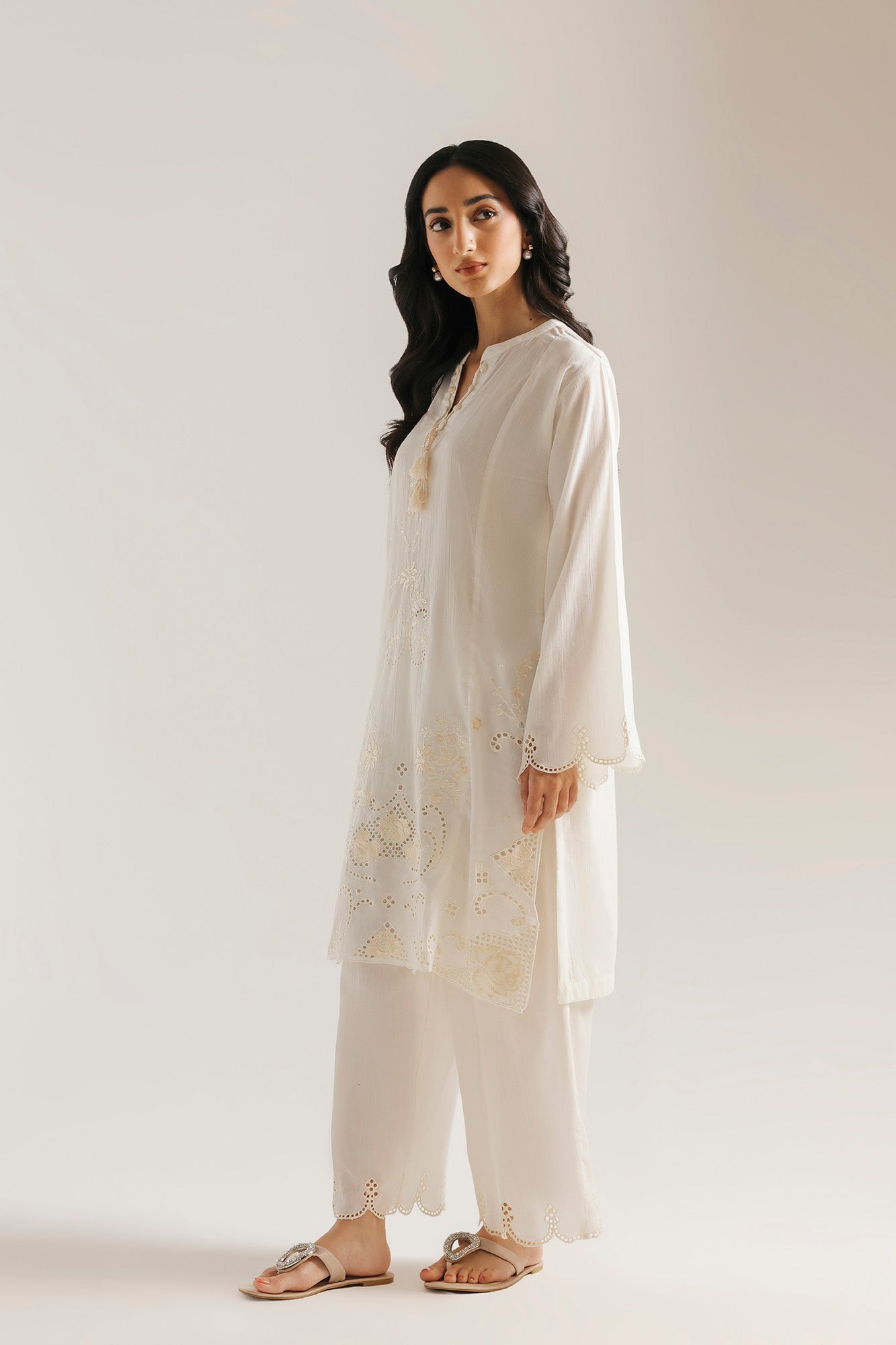 EMBROIDERED SUIT (E7773/102/002)