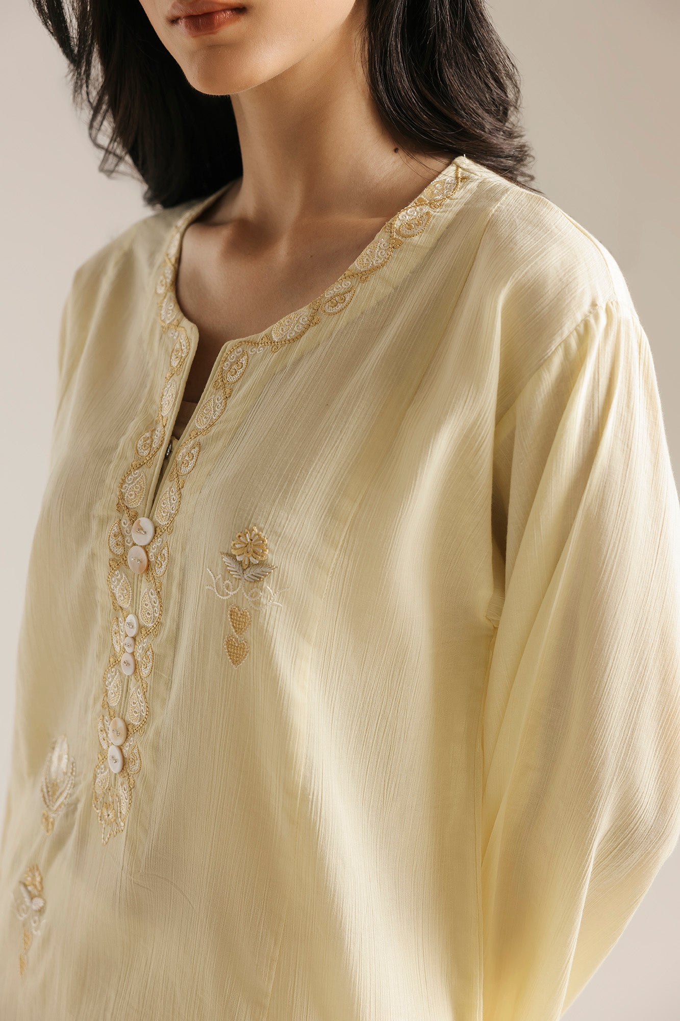 EMBROIDERED SUIT (E7774/102/115)