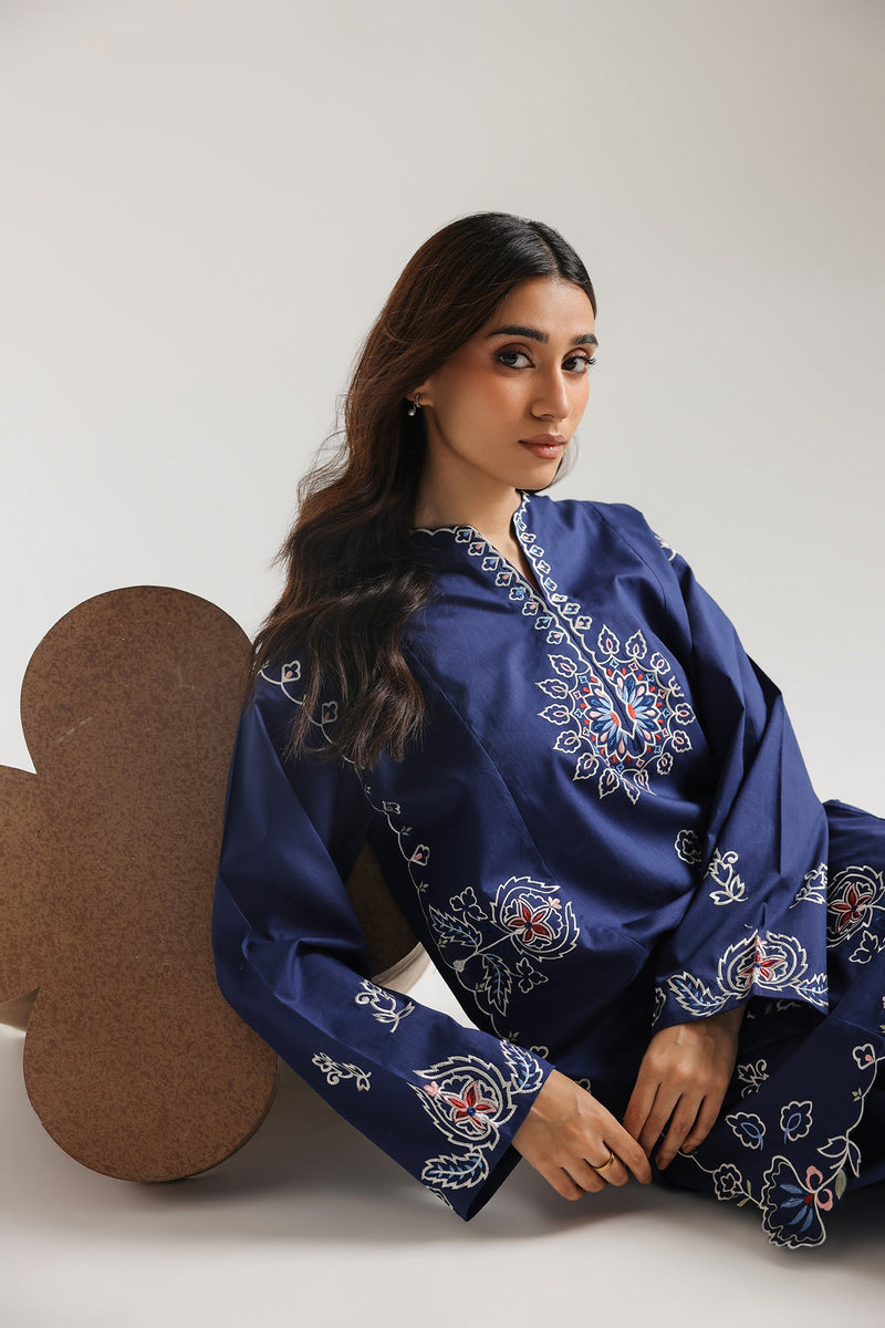 Embroidered Suit (E7785/102/623)