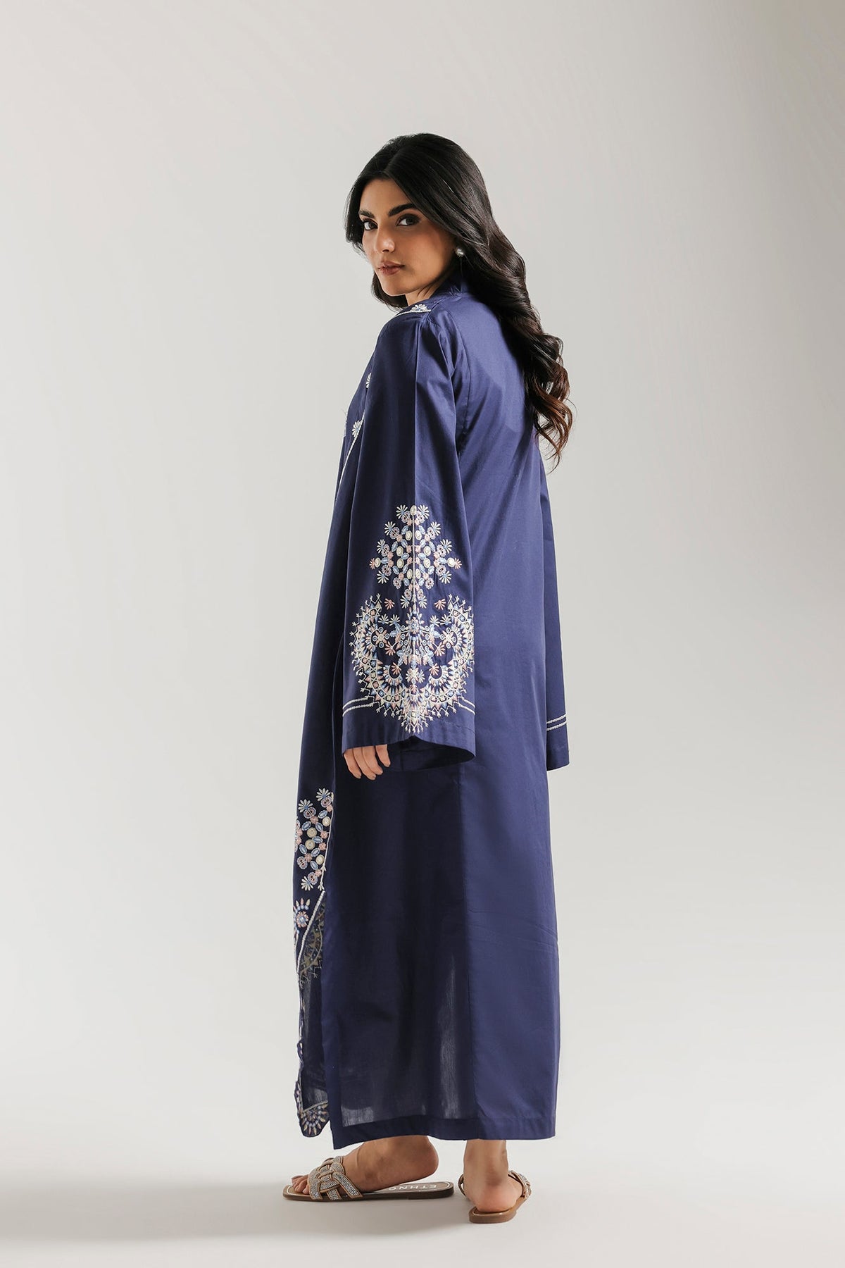 EMBROIDERED DRESS (E7811/102/623)