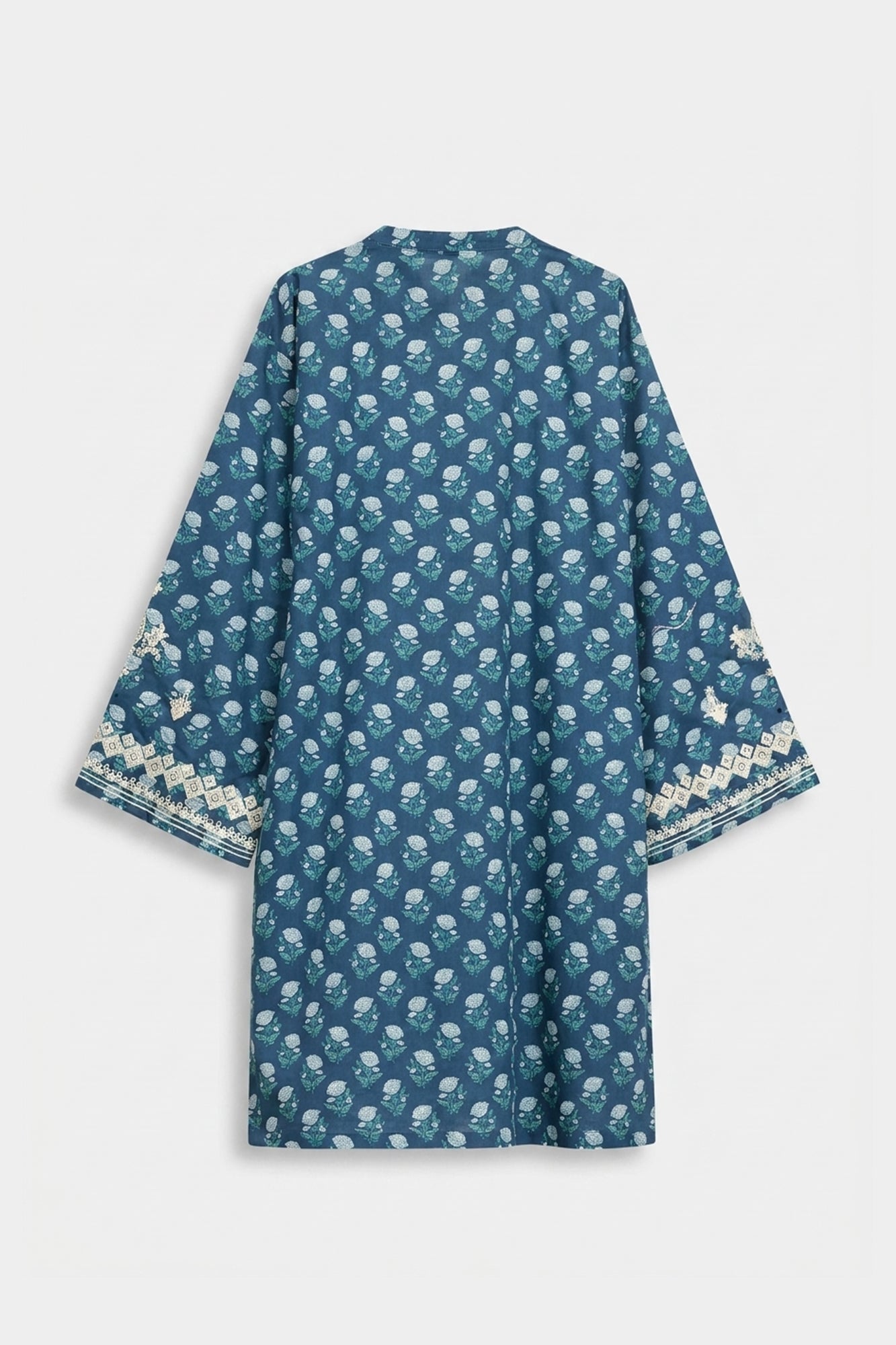 EMBROIDERED SUIT (E7833/102/605)