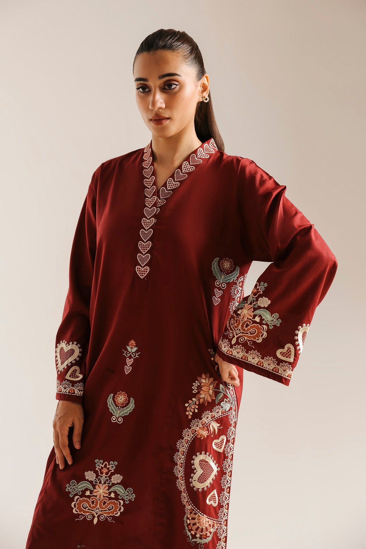EMBROIDERED SHIRT (E7836/102/304)