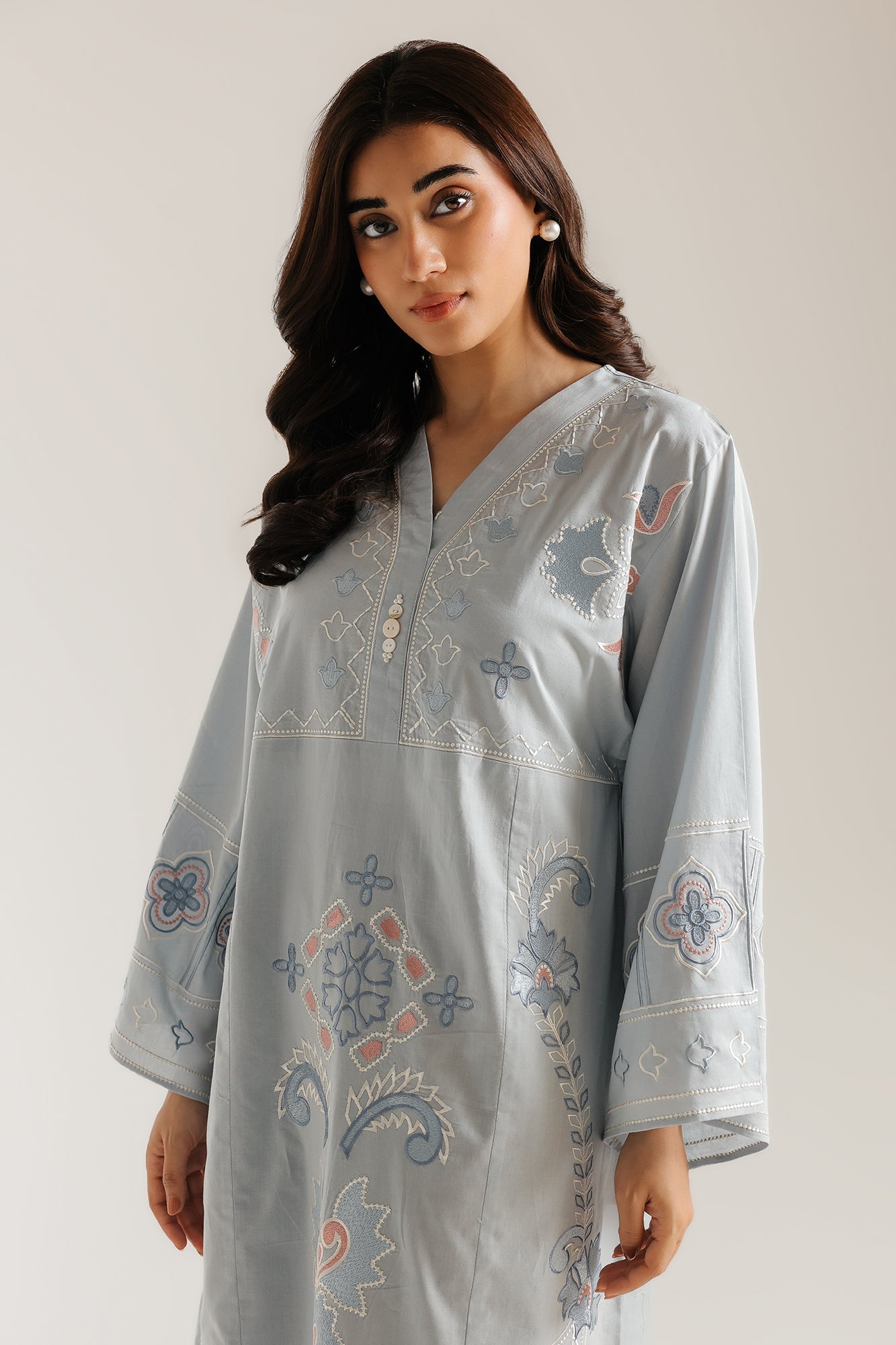 EMBROIDERED DRESS (E7837/102/617)