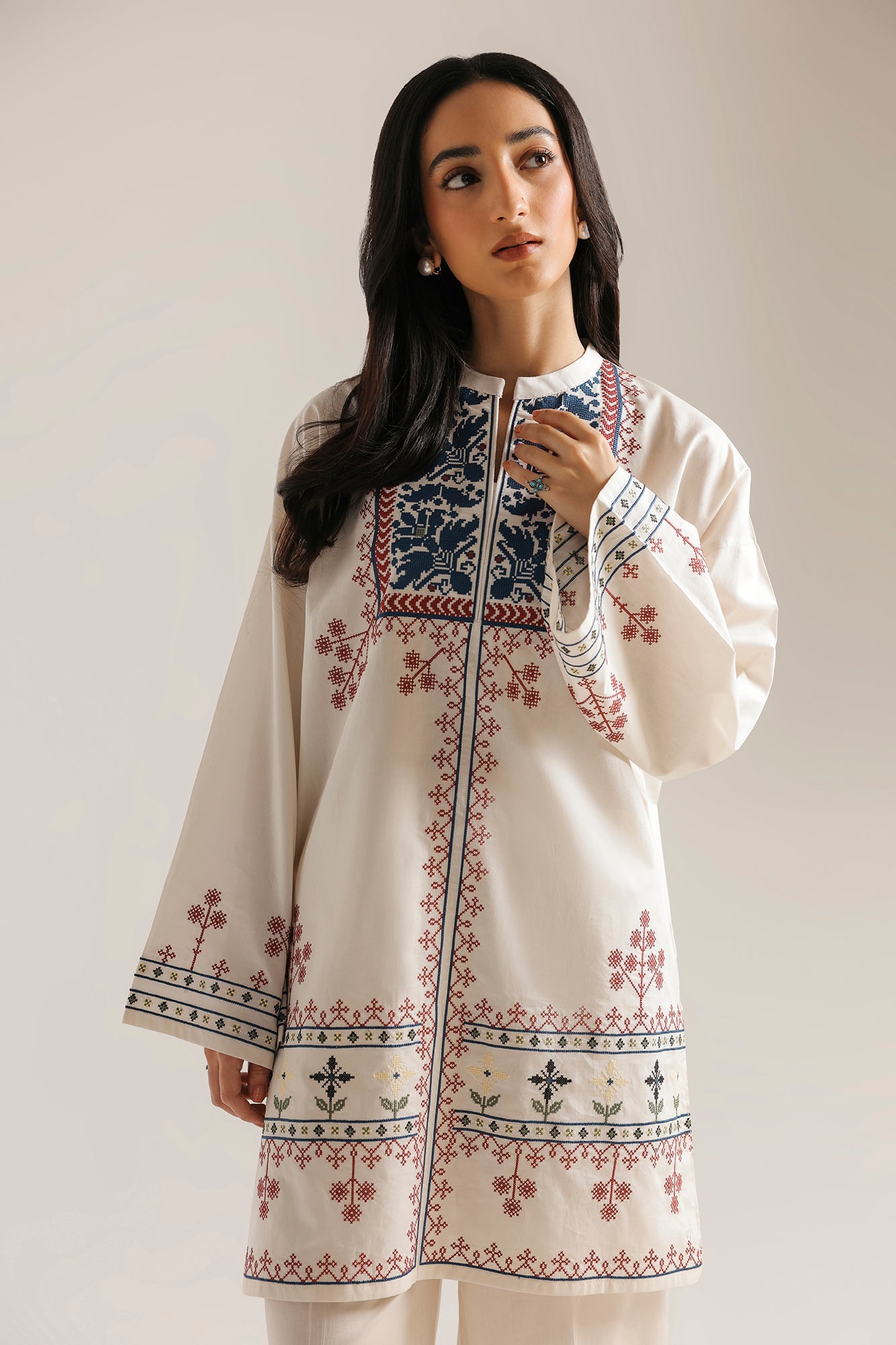 EMBROIDERED SUIT (E7838/102/002)
