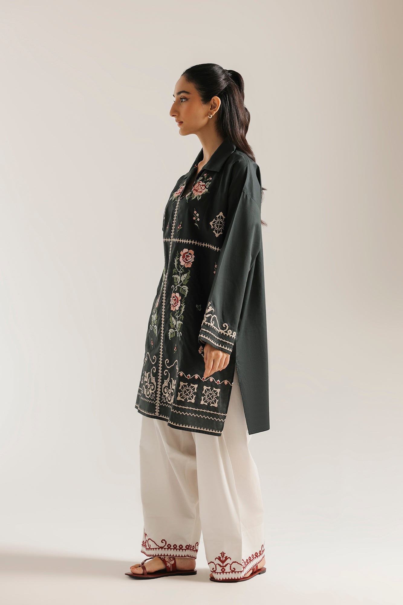 https://cdn.shopify.com/s/files/1/2290/7917/files/E7839-102-704_2.jpg?v=1779193022