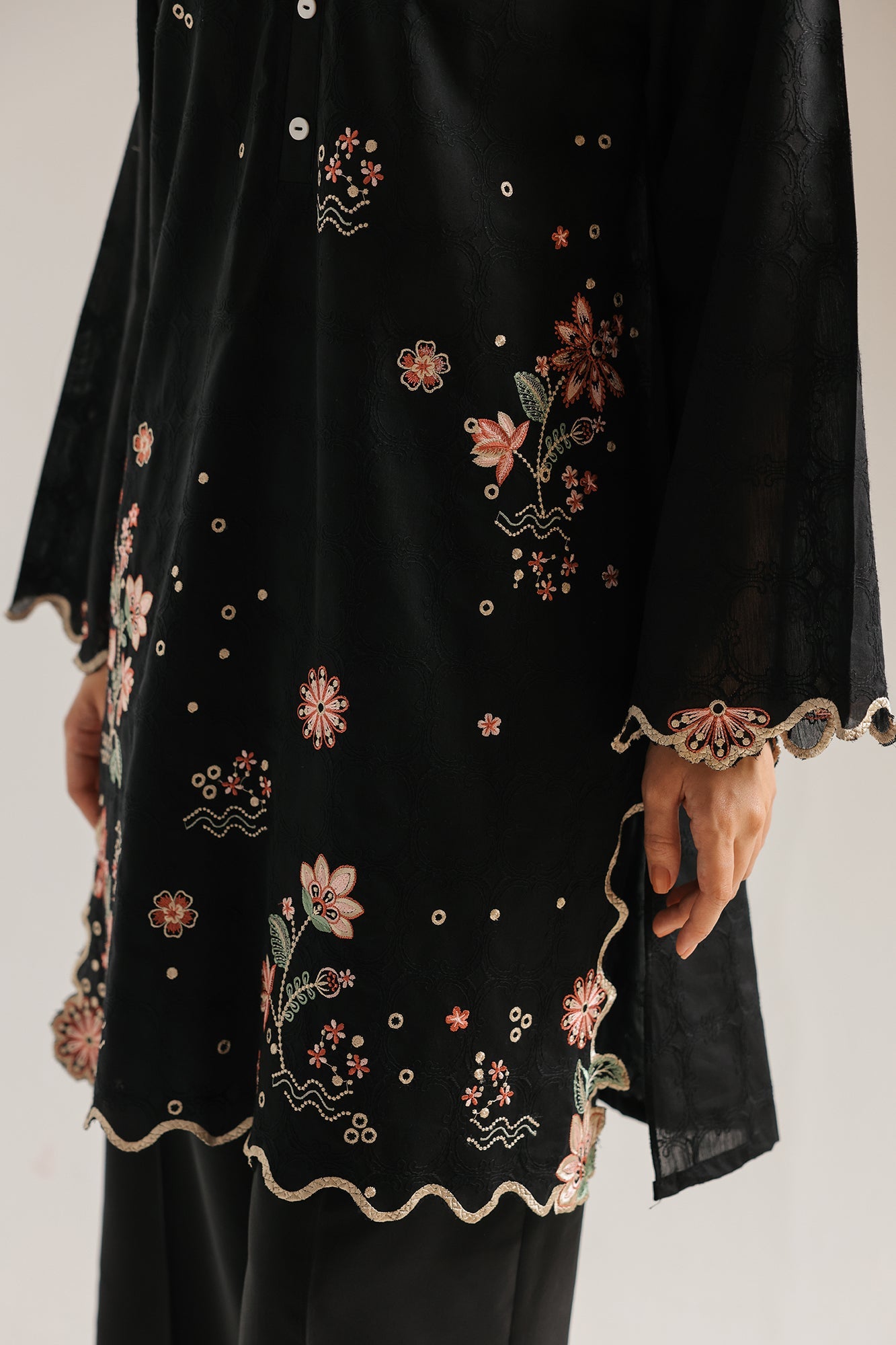 https://cdn.shopify.com/s/files/1/2290/7917/files/E7846-102-902_5.jpg?v=1779193035