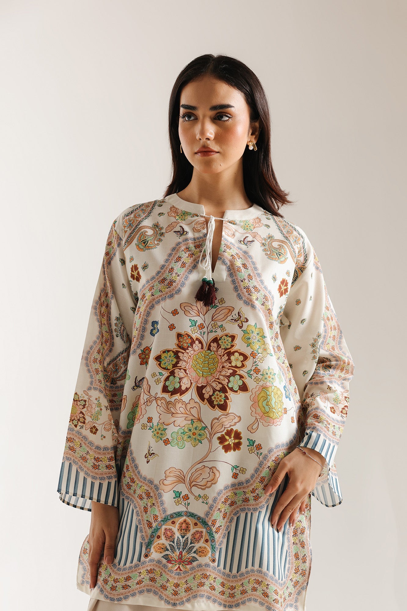 https://cdn.shopify.com/s/files/1/2290/7917/files/E7901-102-722_4.jpg?v=1764566058