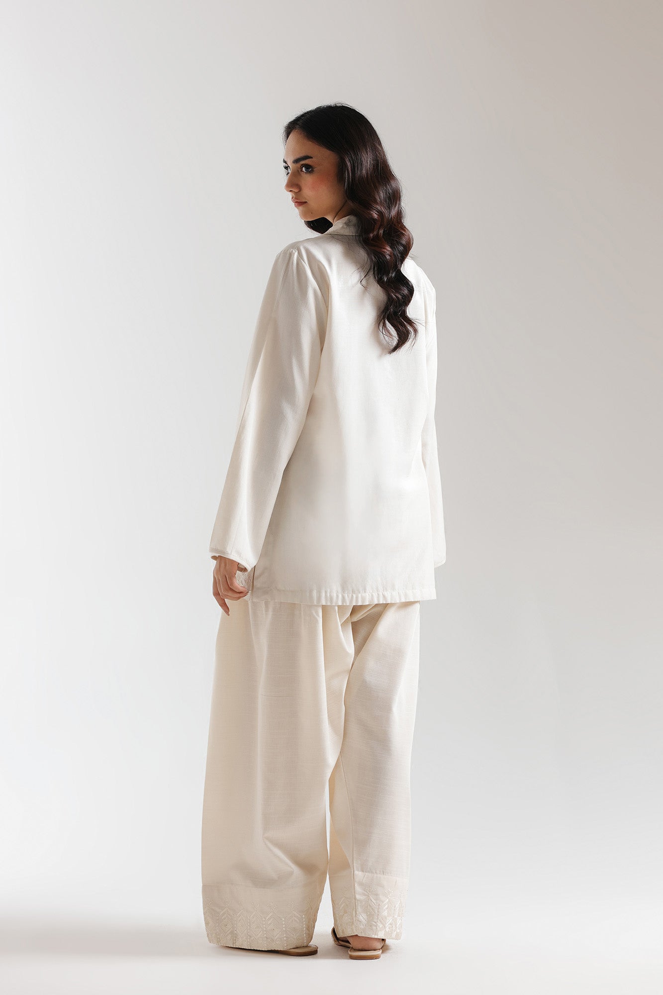EMBROIDERED KURTI (E7906/102/003)