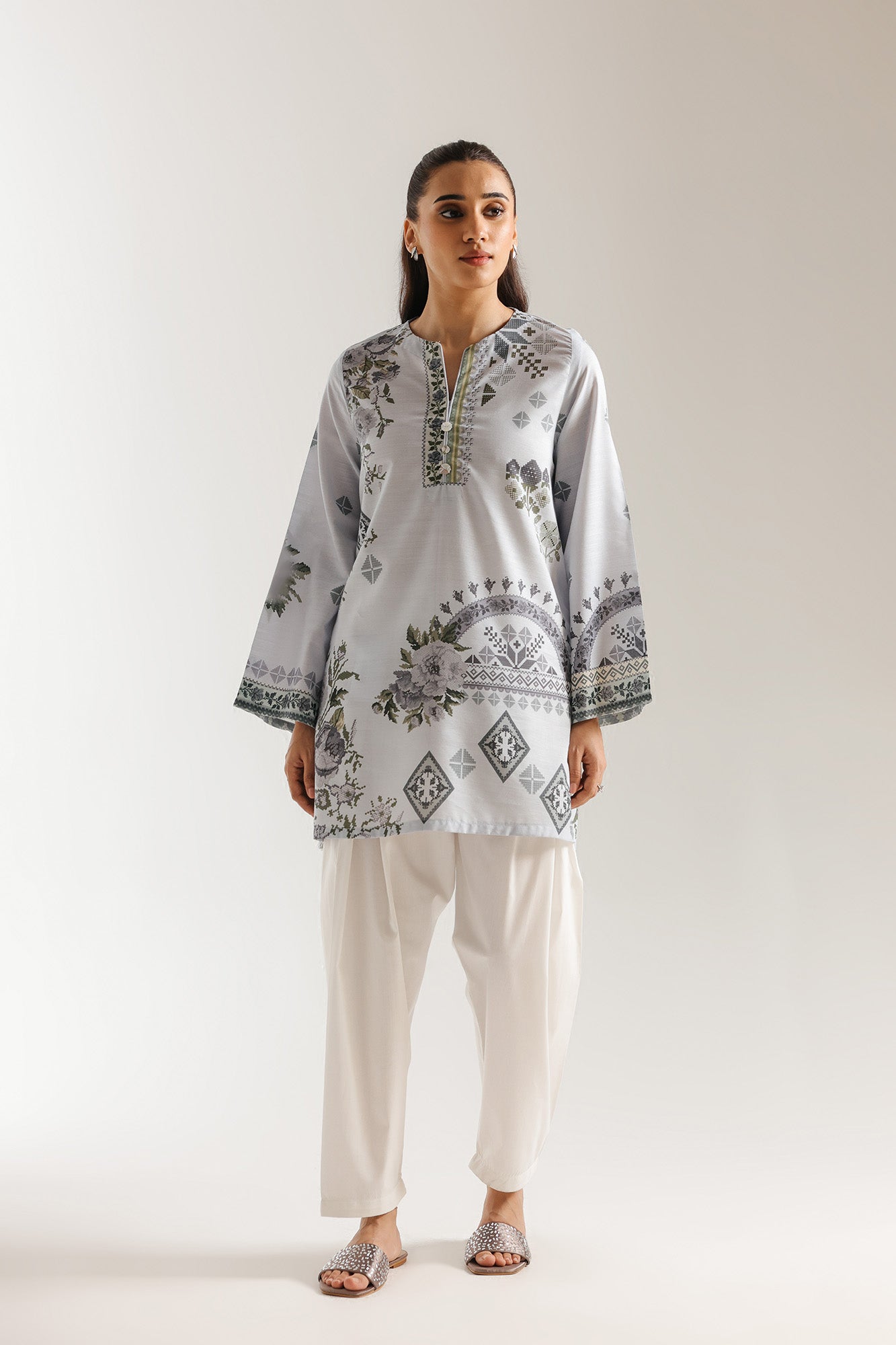 https://cdn.shopify.com/s/files/1/2290/7917/files/E7915-102-635_1.jpg?v=1765443092
