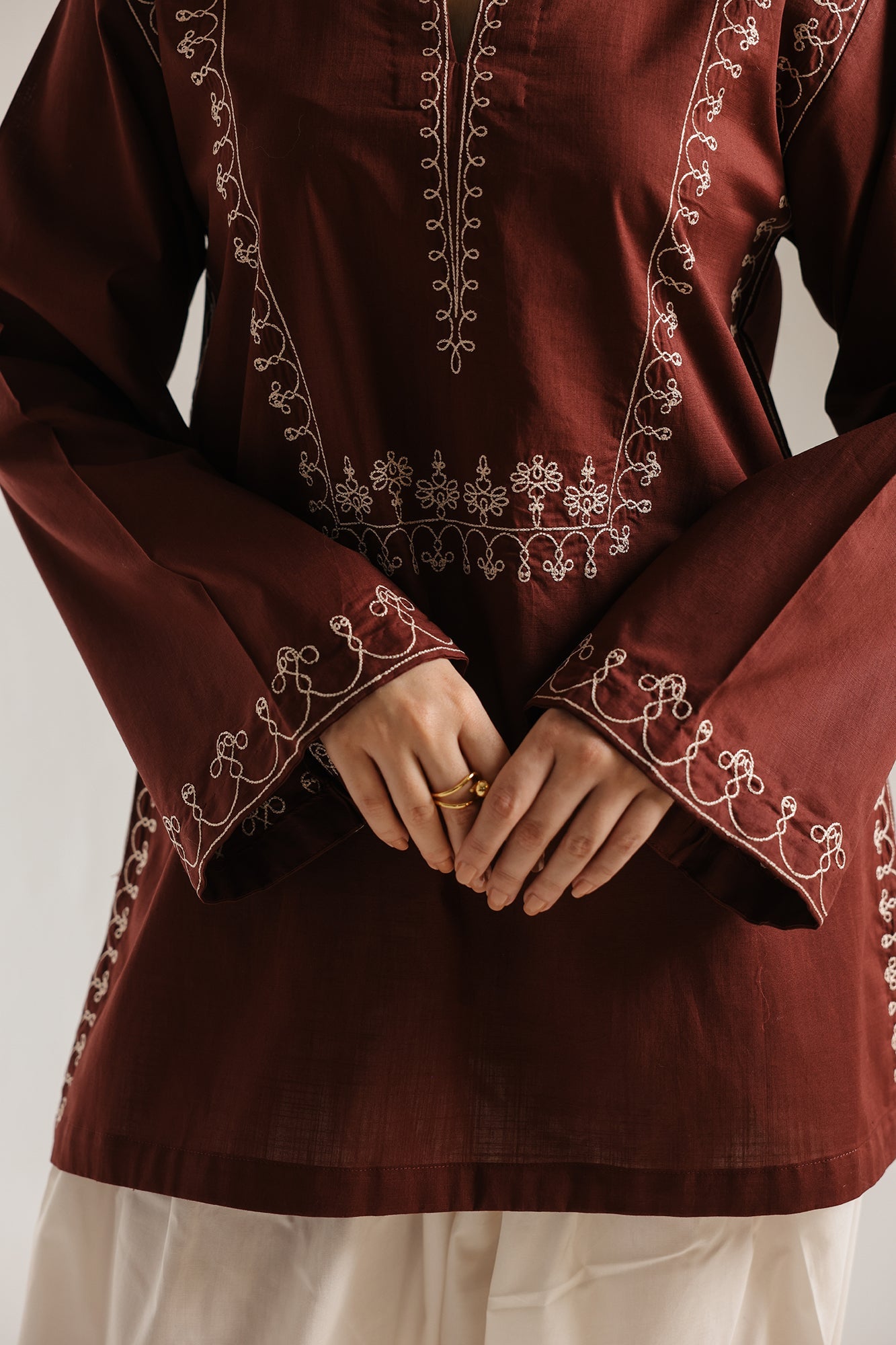 EMBROIDERED KURTI (E7938/102/319)
